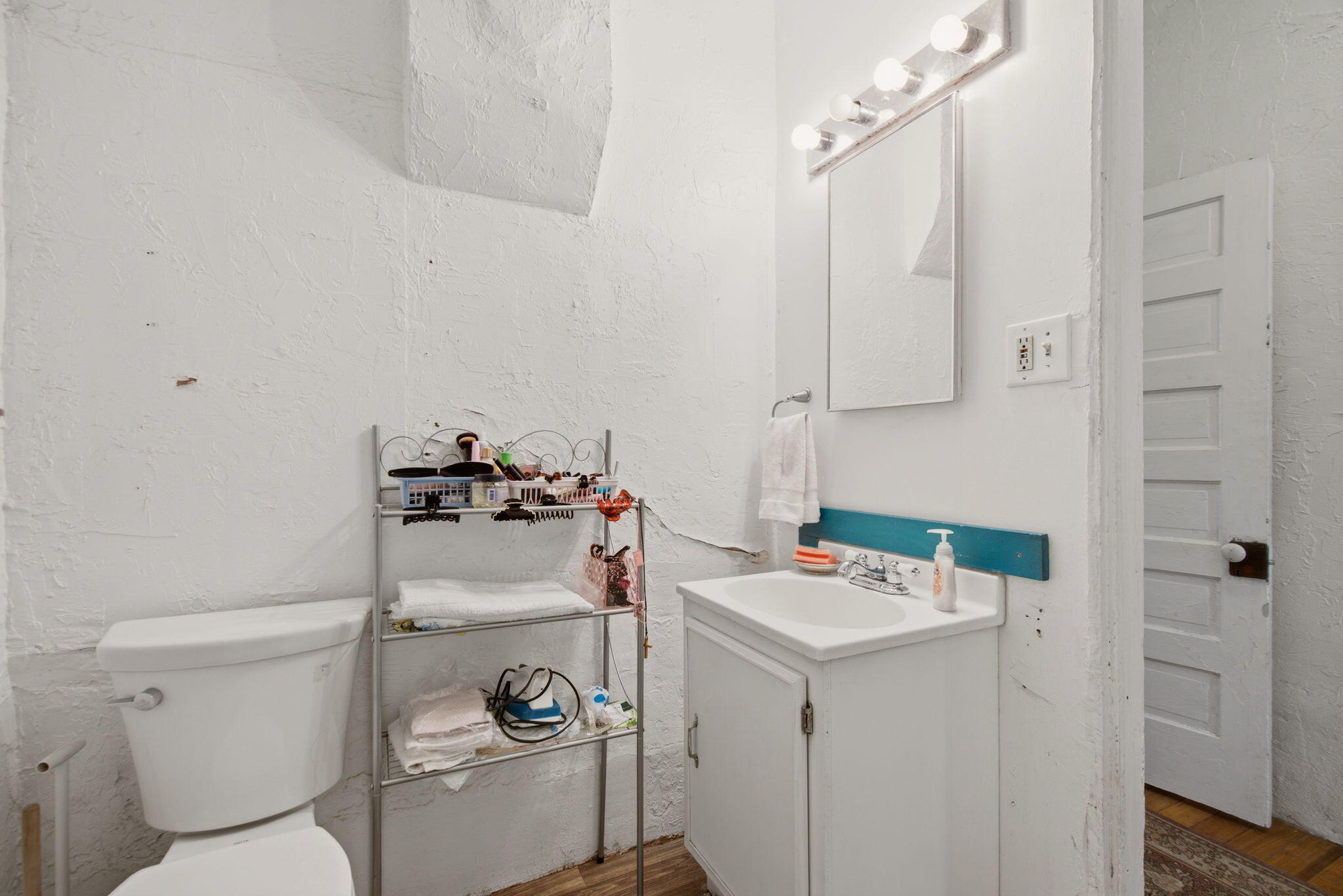 Photo 19 — 708 S Spruce Street