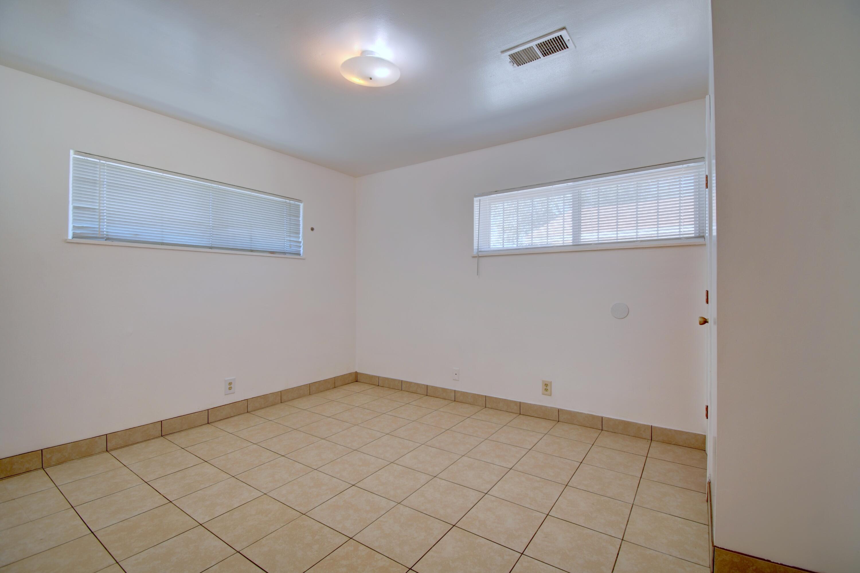 Photo 15 — 3513 Crest Avenue SE