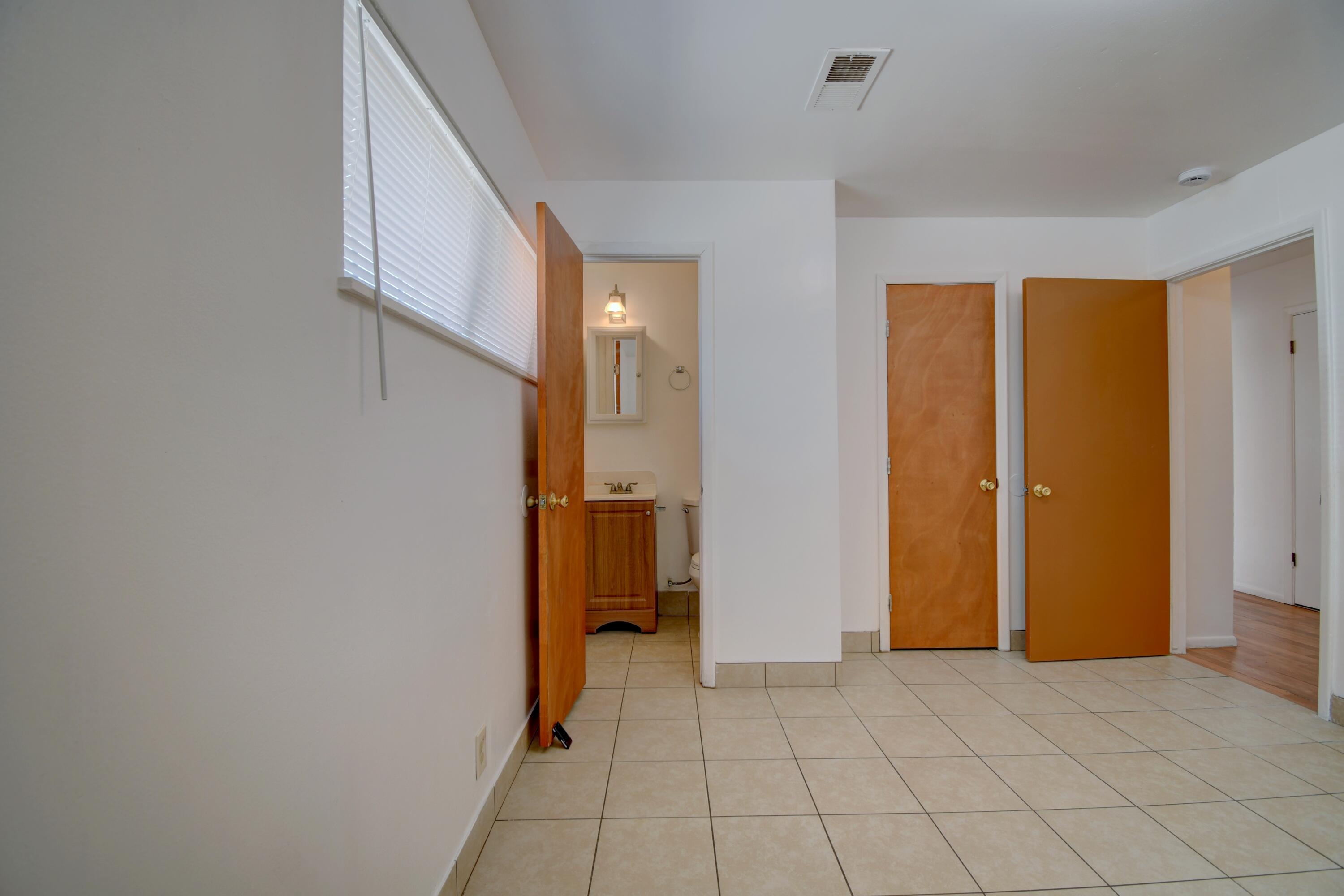 Photo 8 — 3513 Crest Avenue SE