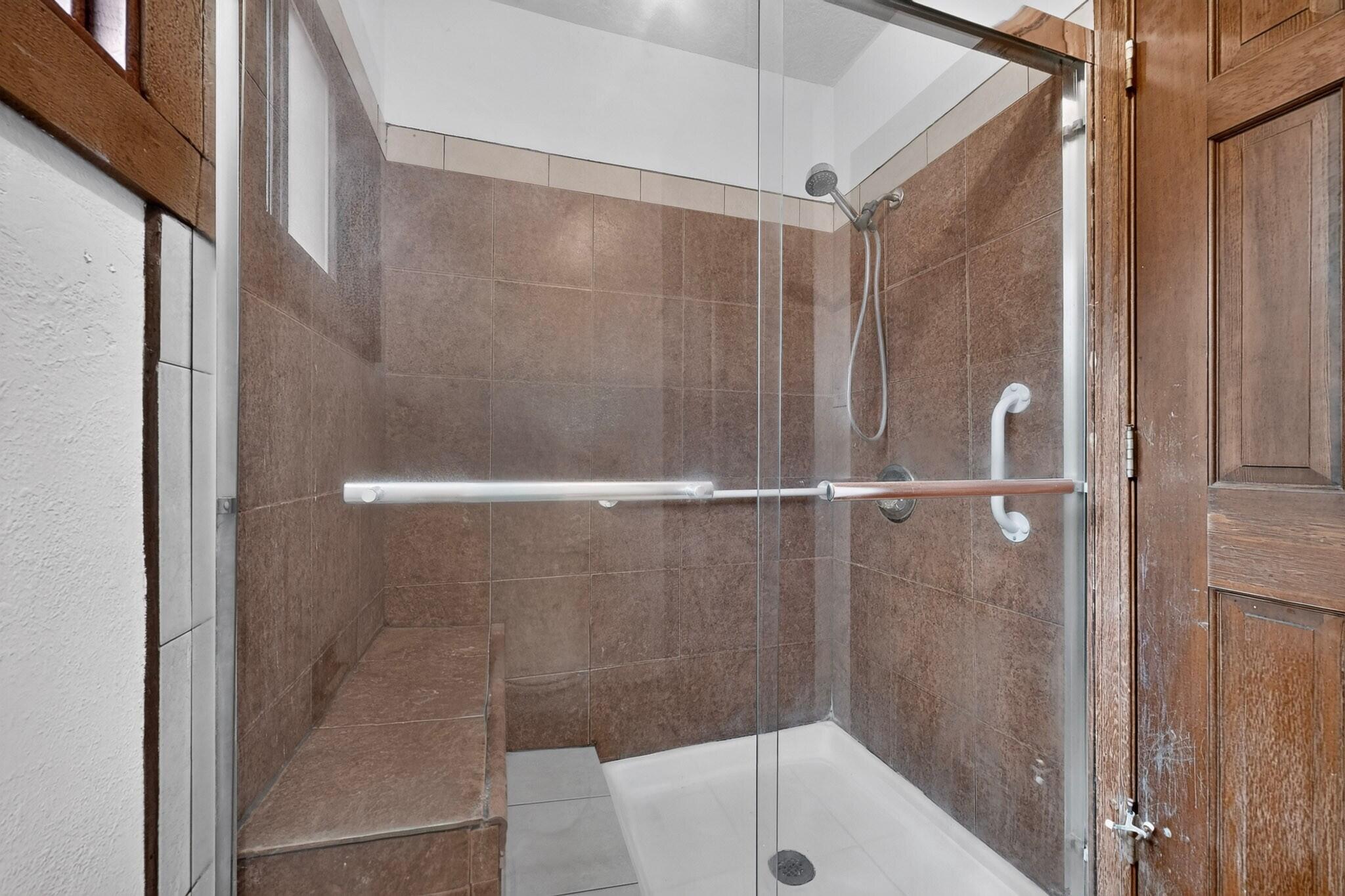 Photo 20 — 3300 La Mancha Drive NW