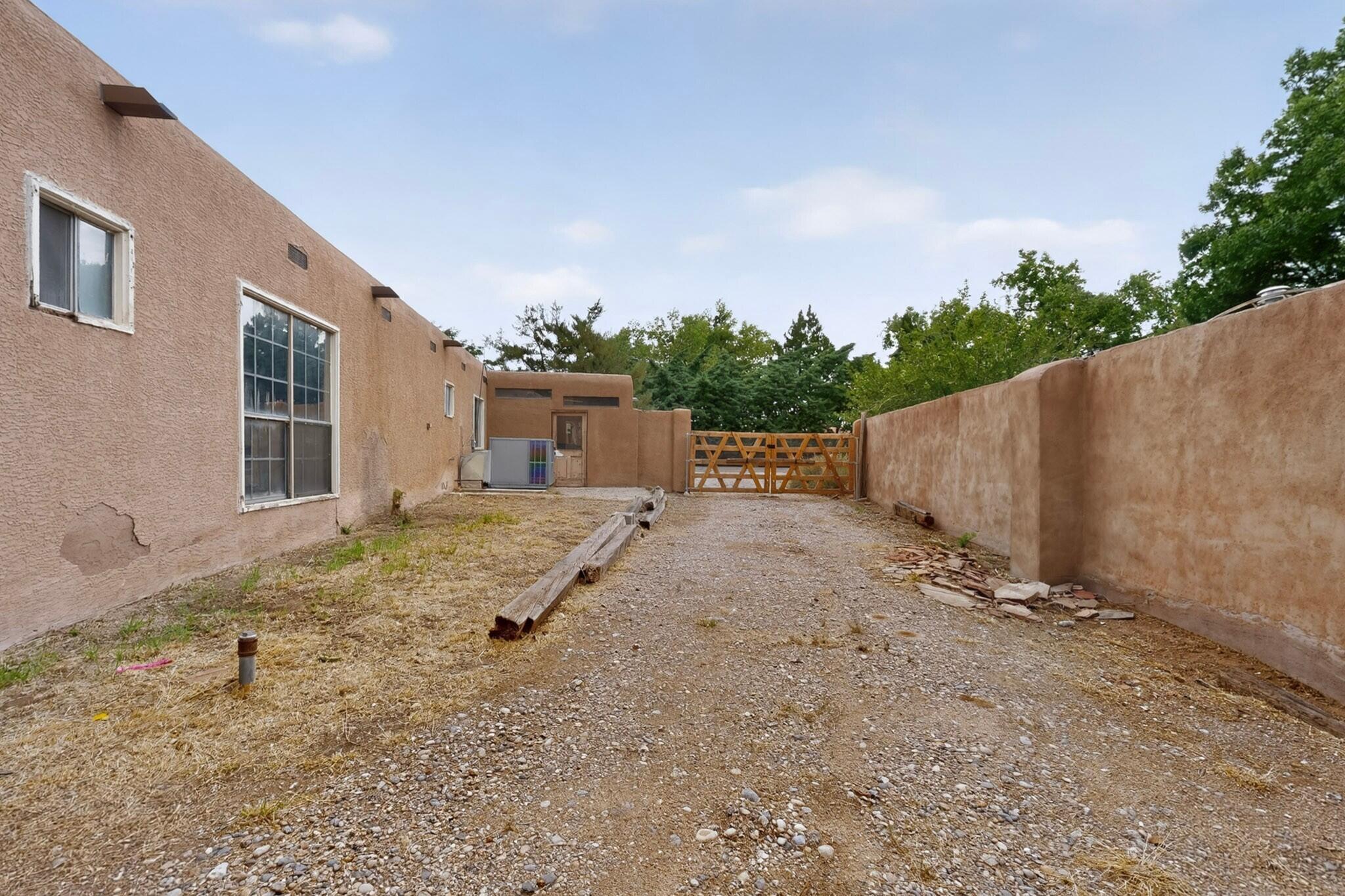 Photo 2 — 3300 La Mancha Drive NW