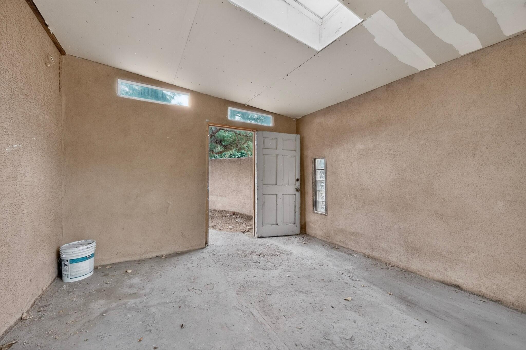 Photo 8 — 3300 La Mancha Drive NW