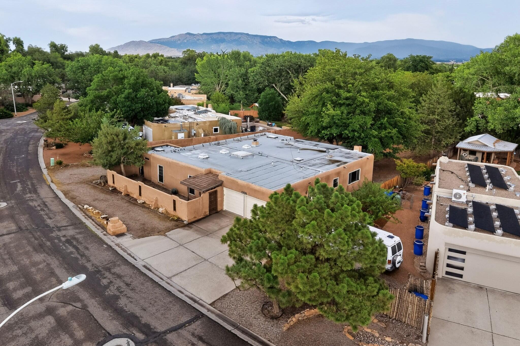 Photo 13 — 3300 La Mancha Drive NW
