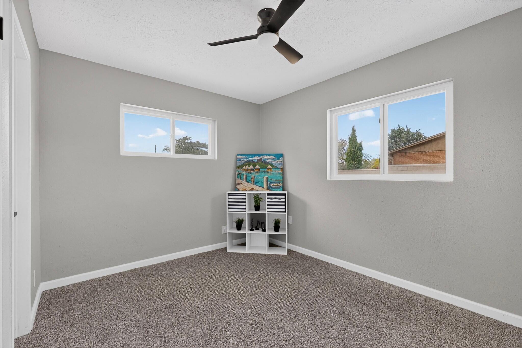 Photo 12 — 8803 Los Arboles Avenue NE