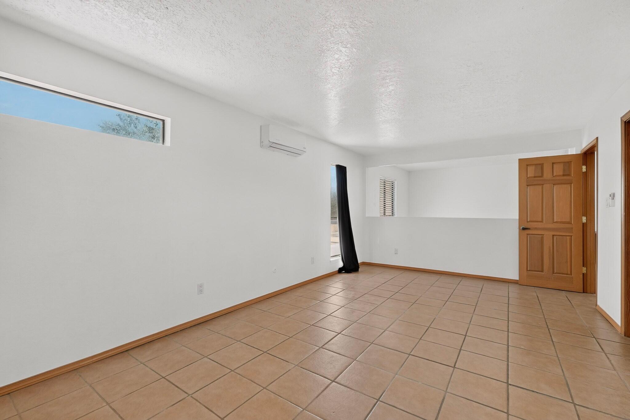 Photo 19 — 9007 Hendrix Road NE