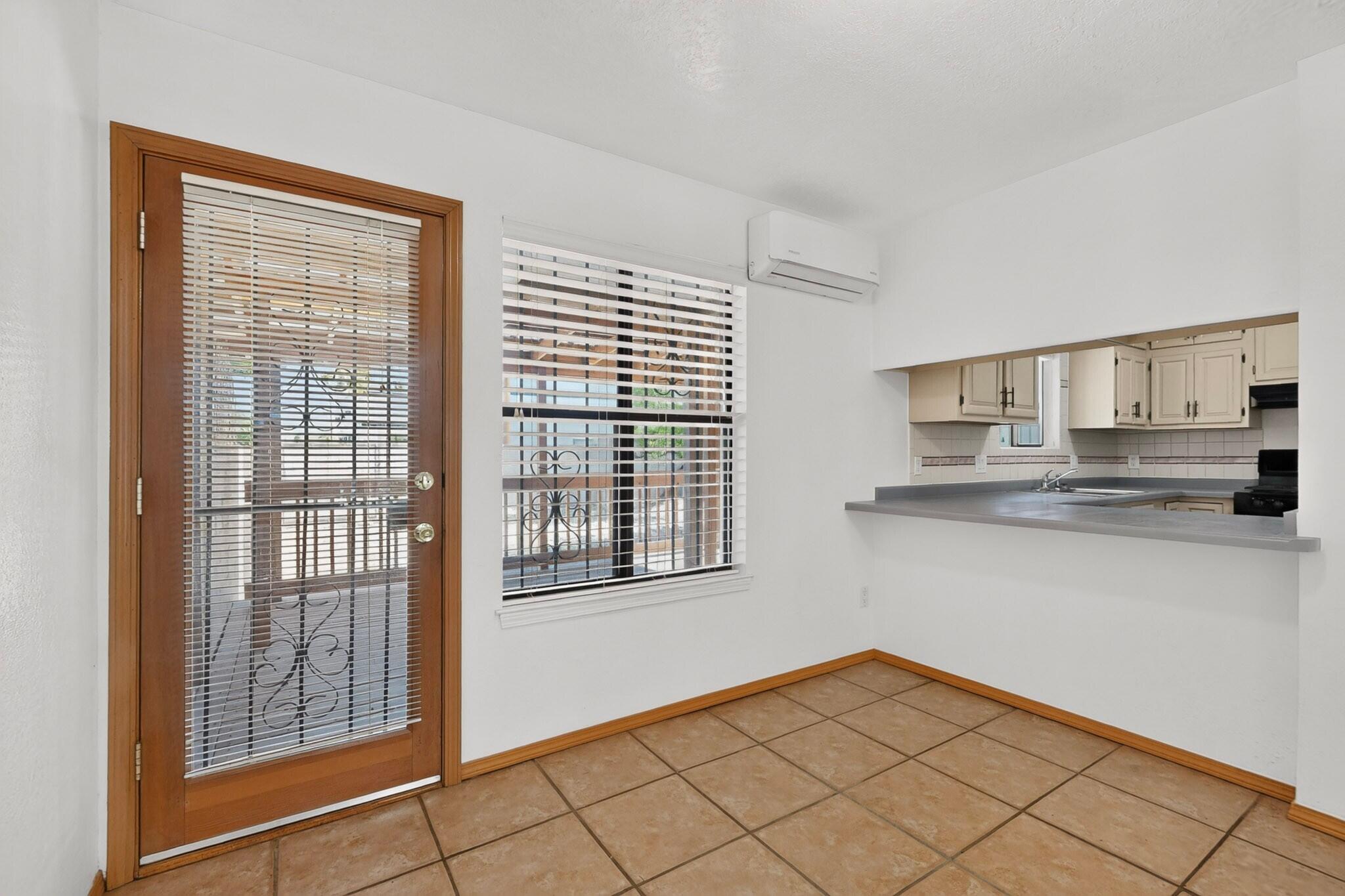 Photo 11 — 9007 Hendrix Road NE
