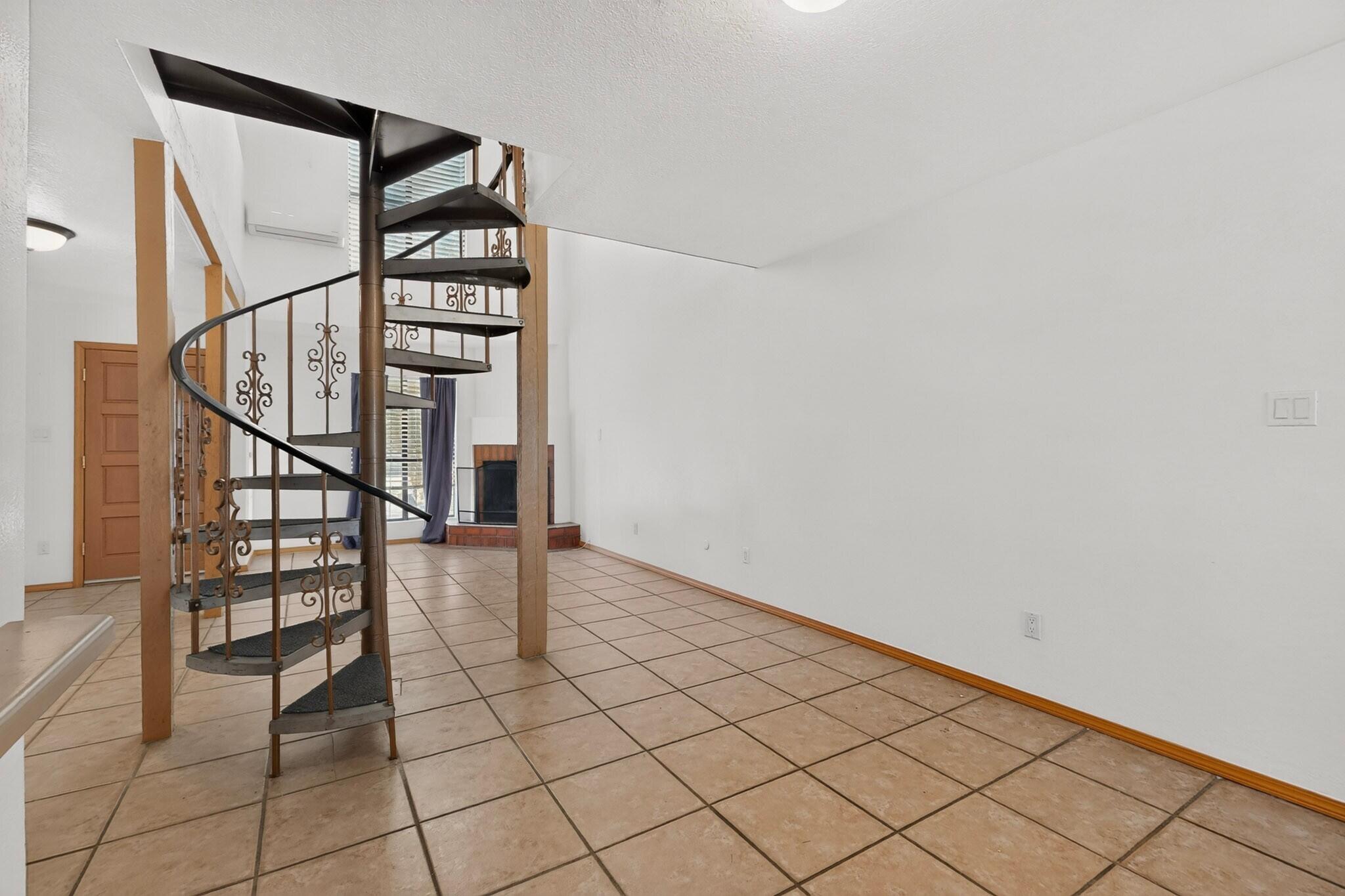 Photo 9 — 9007 Hendrix Road NE