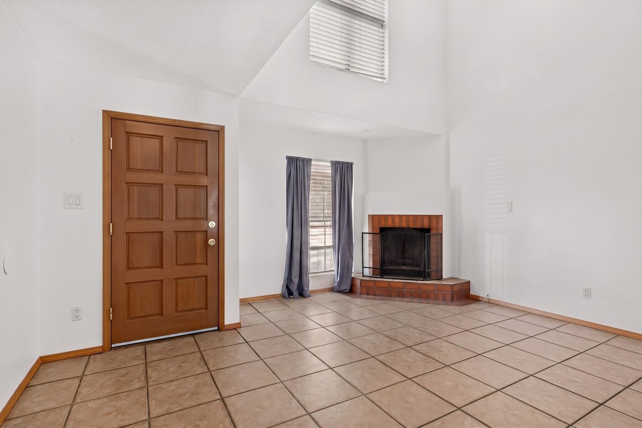 Photo 6 — 9007 Hendrix Road NE