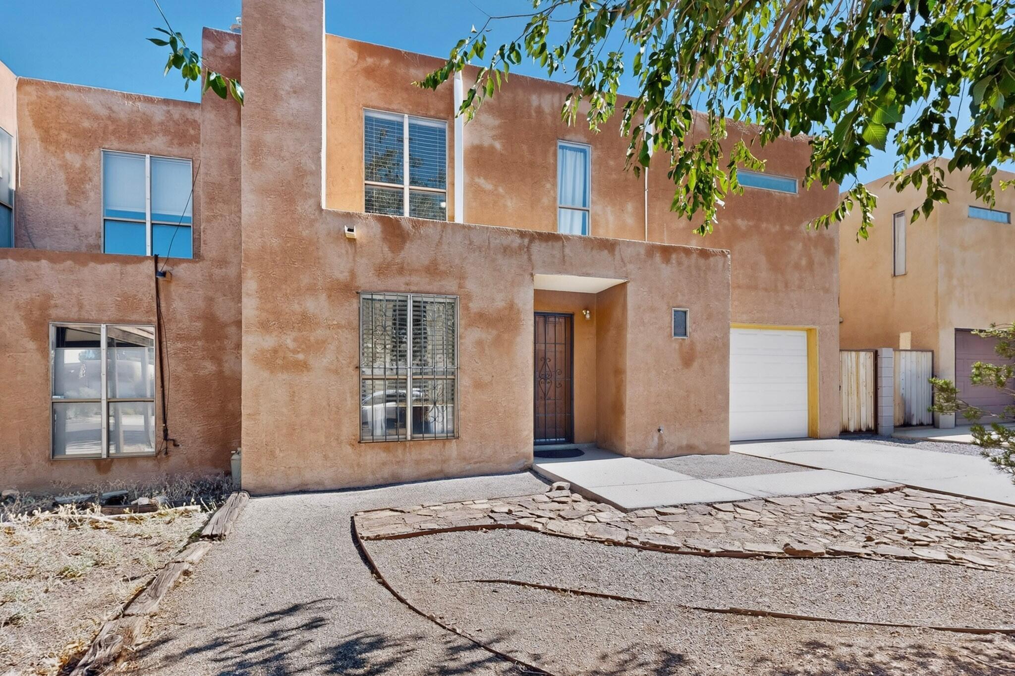 Photo 4 — 9007 Hendrix Road NE