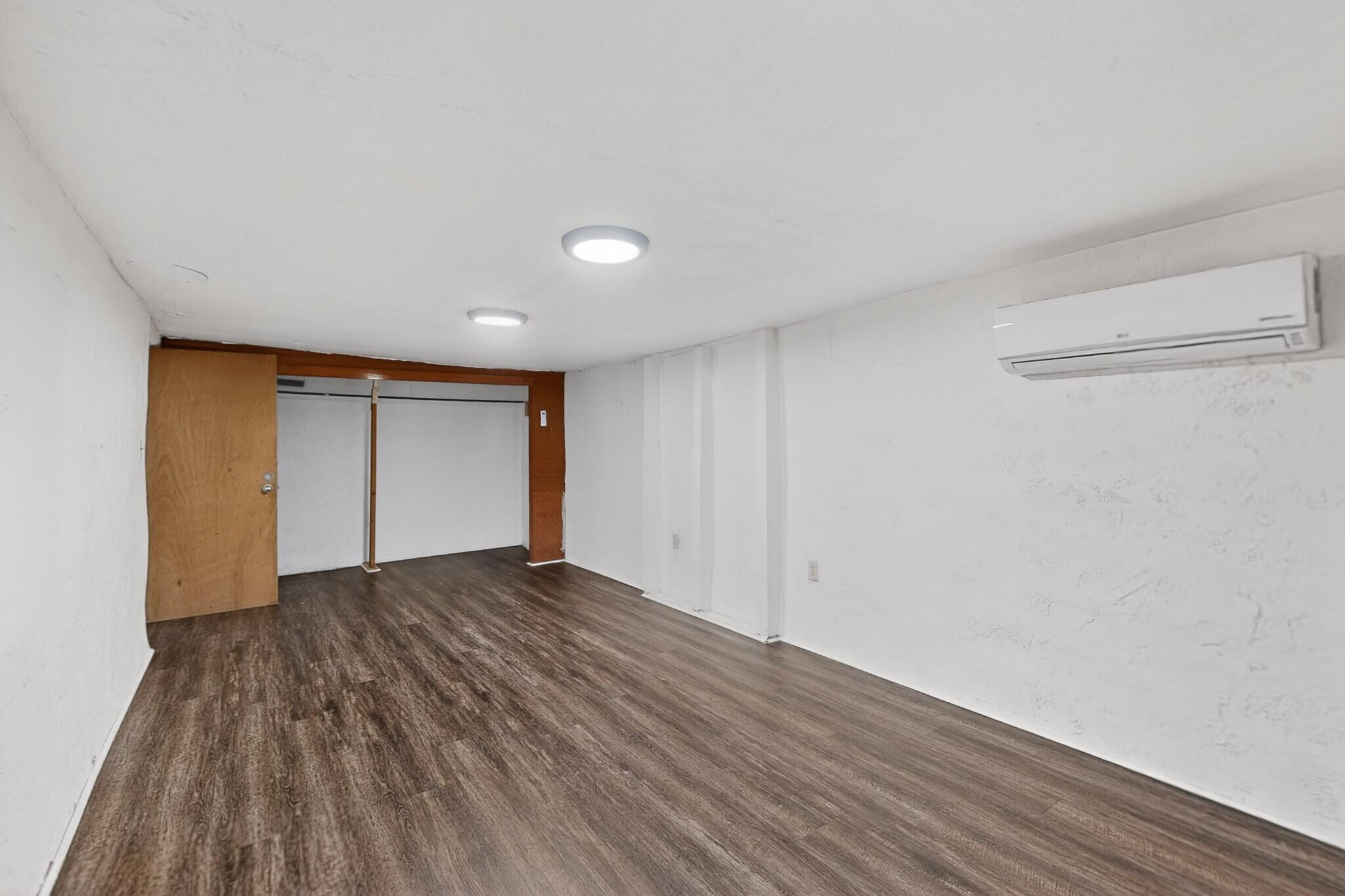 Photo 11 — 1007 21st Street NW