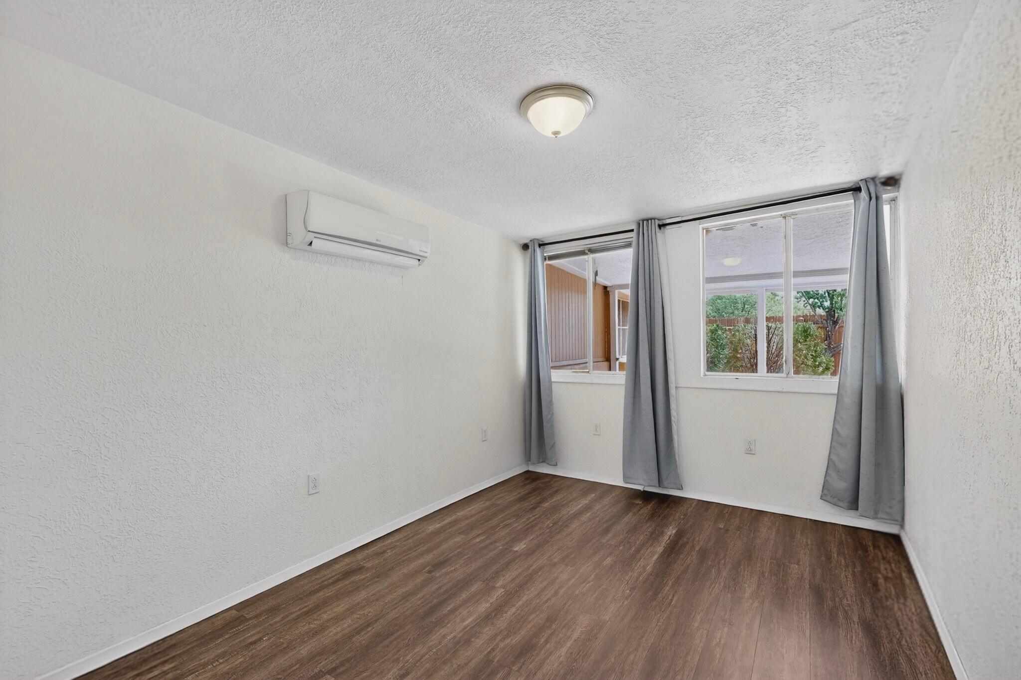 Photo 12 — 1007 21st Street NW