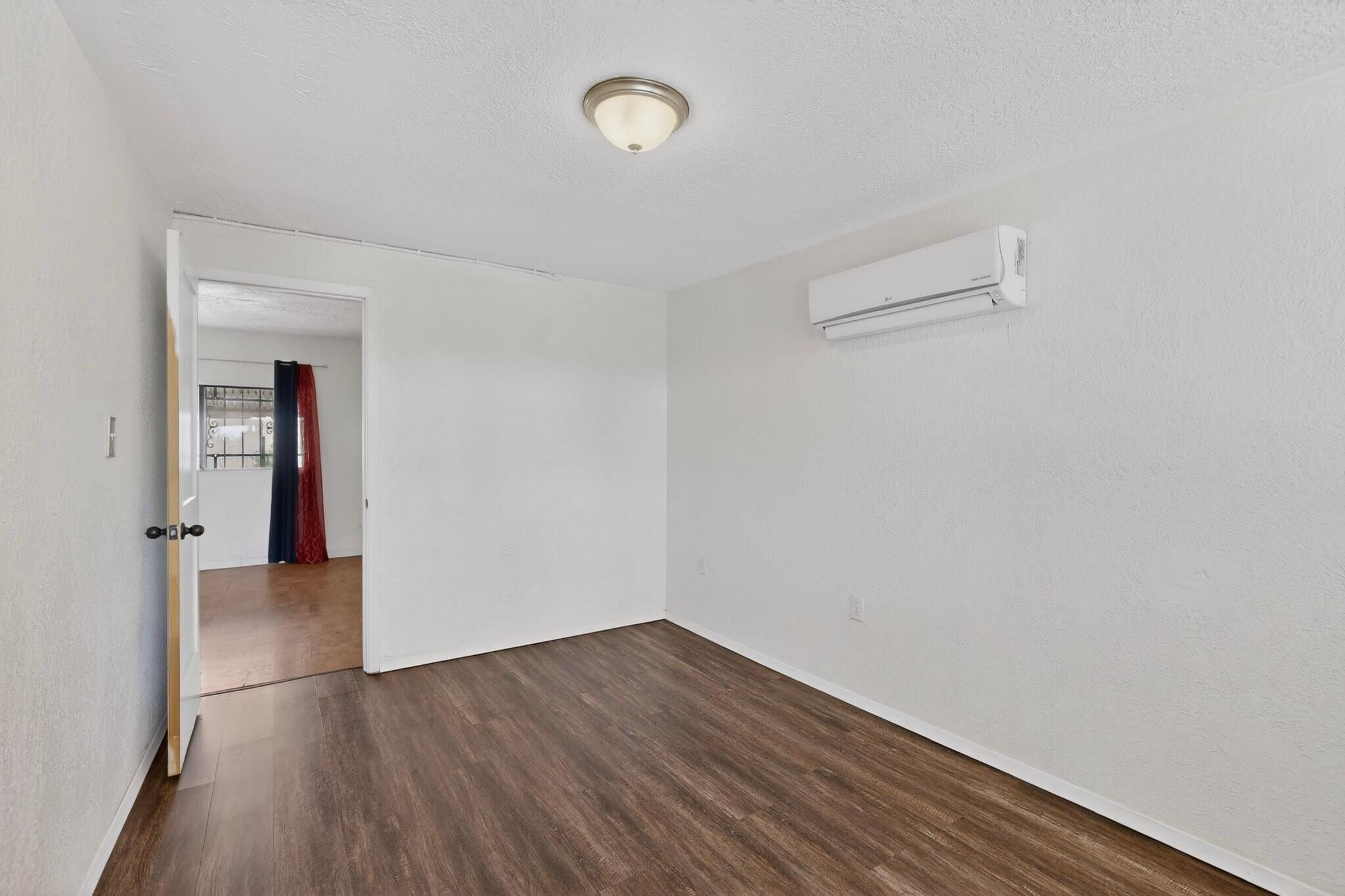 Photo 15 — 1007 21st Street NW