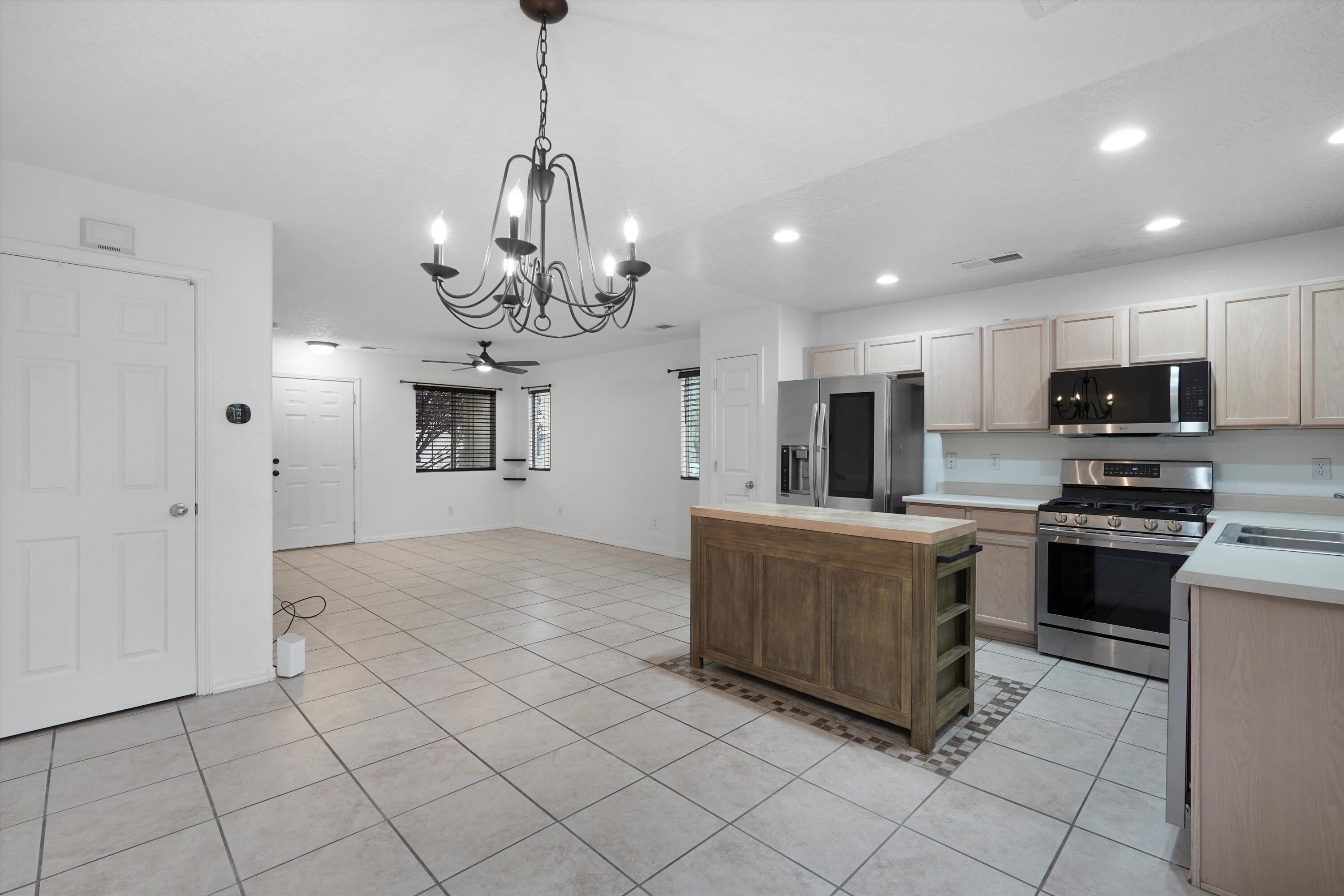 Photo 5 — 10823 Habanero Way SE