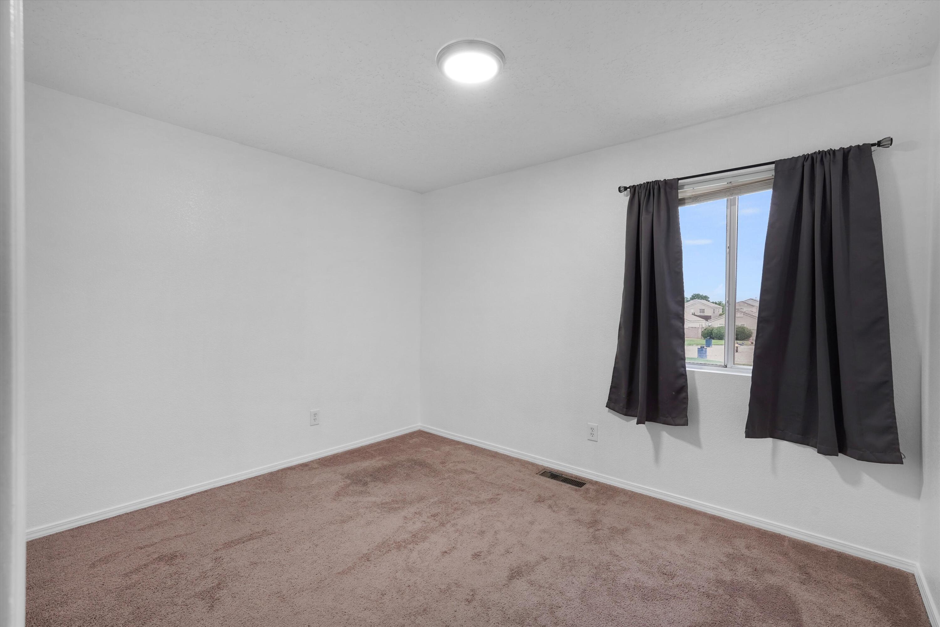 Photo 11 — 10823 Habanero Way SE