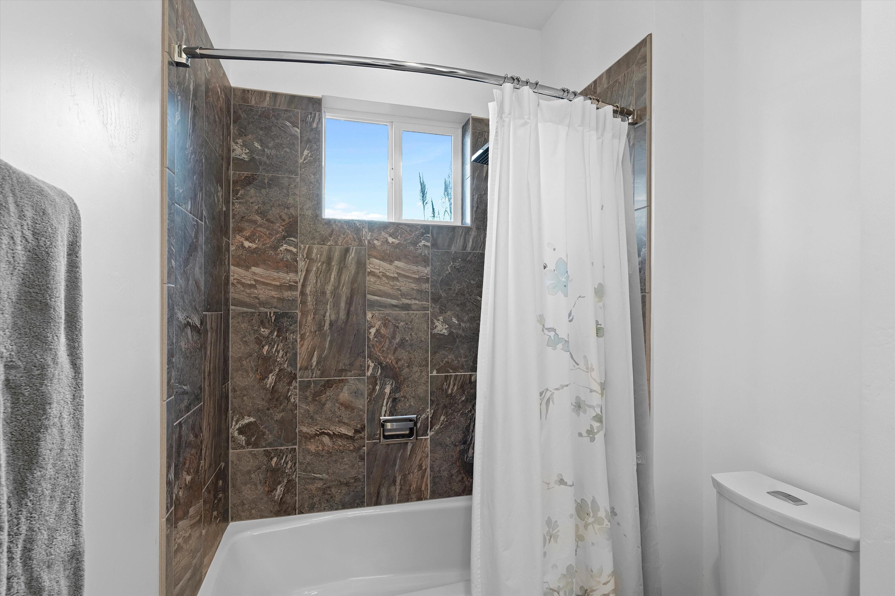 Photo 10 — 4908 Camino Valle Trail NW