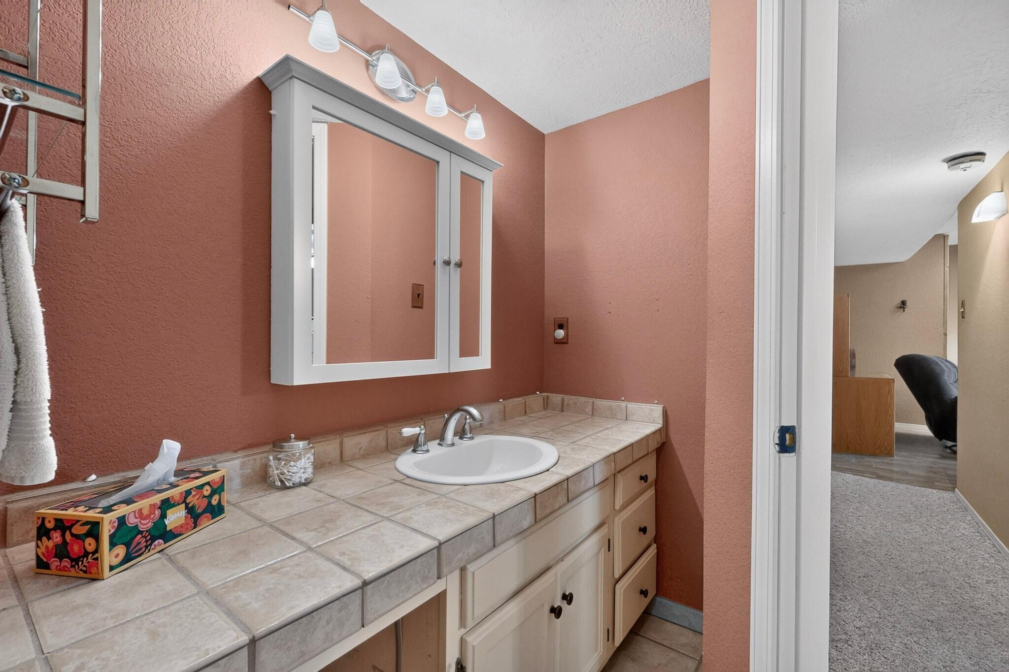 Photo 9 — 13128 Verbena Place NE