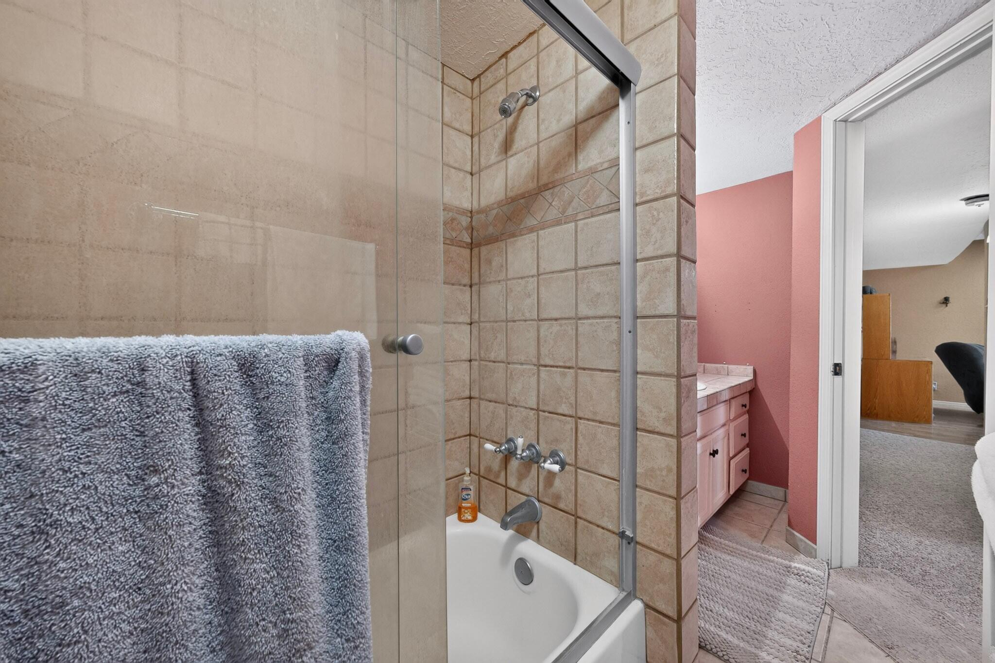 Photo 10 — 13128 Verbena Place NE