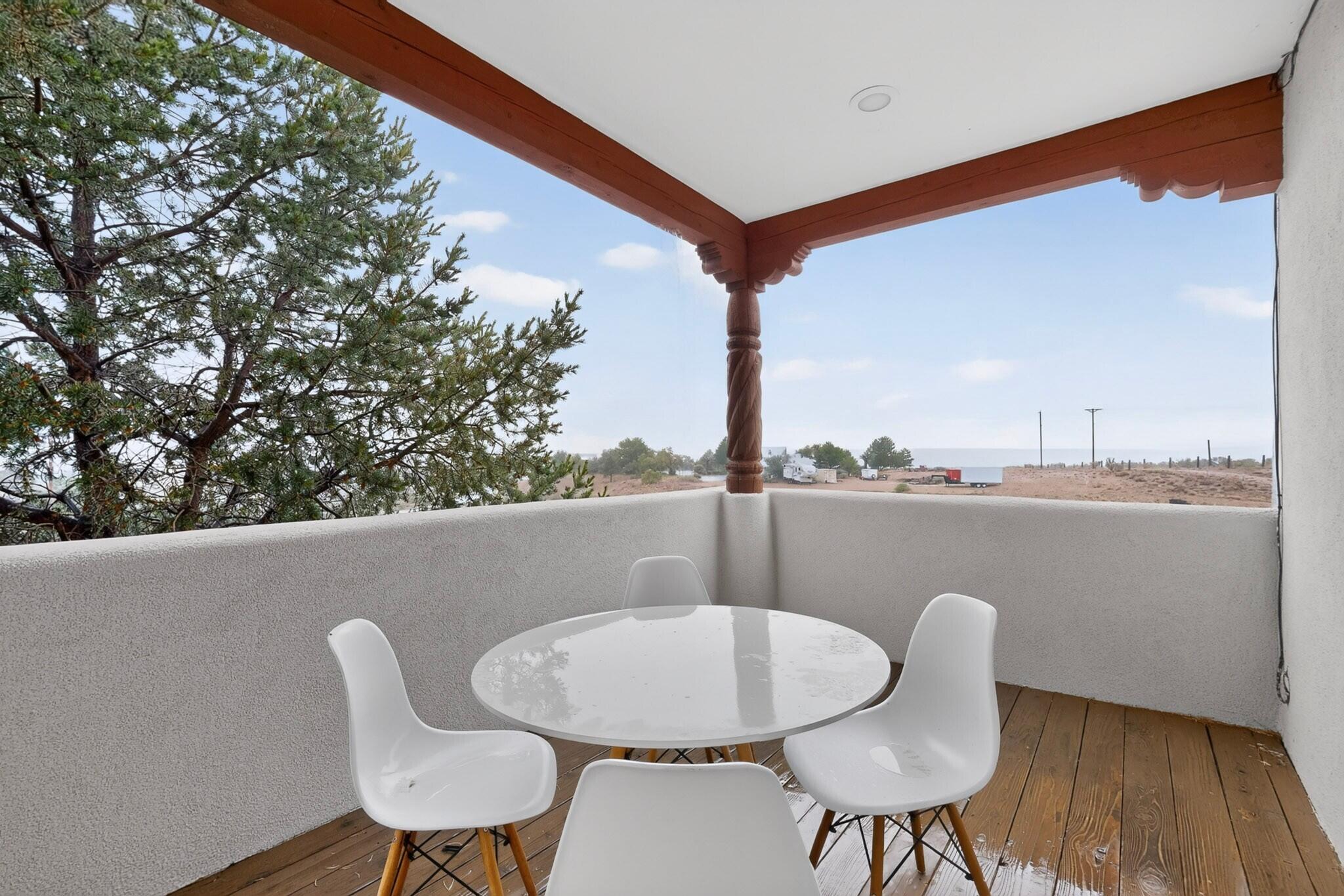 Photo 19 — 10901 Elena Drive NE