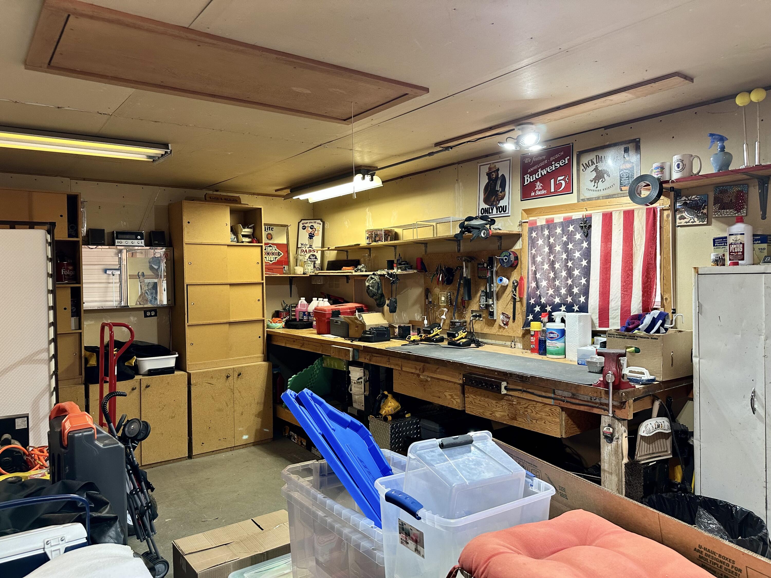 Photo 16 — 1527 Altez Street NE