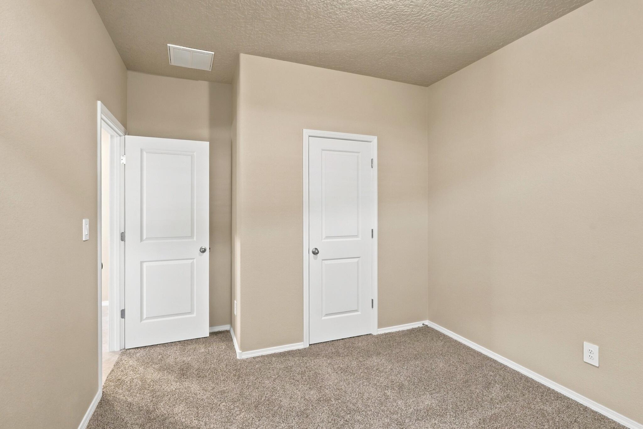 Photo 16 — 2051 Silver Dollar Street SE