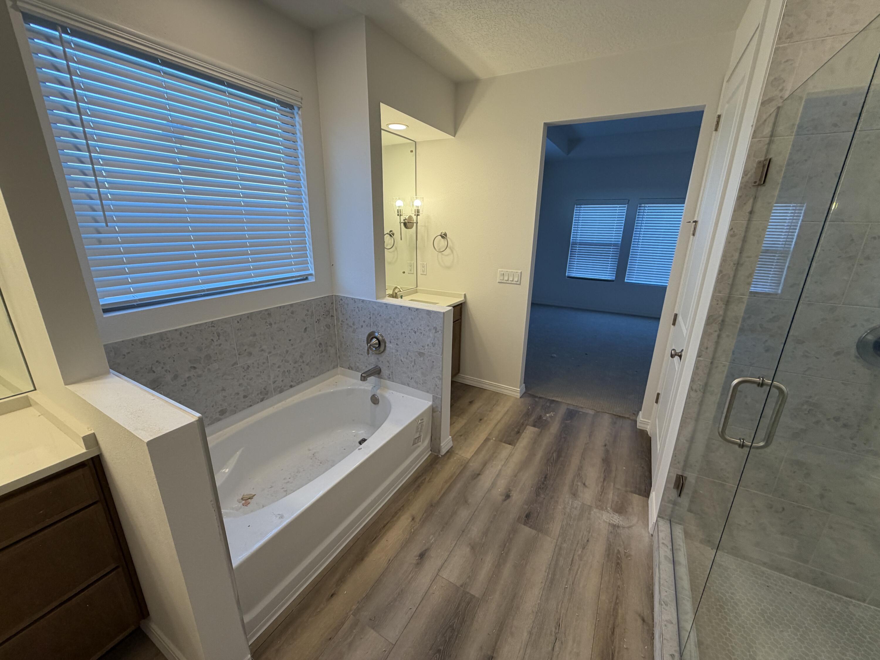 Photo 2 — 6911 Ava Road NE
