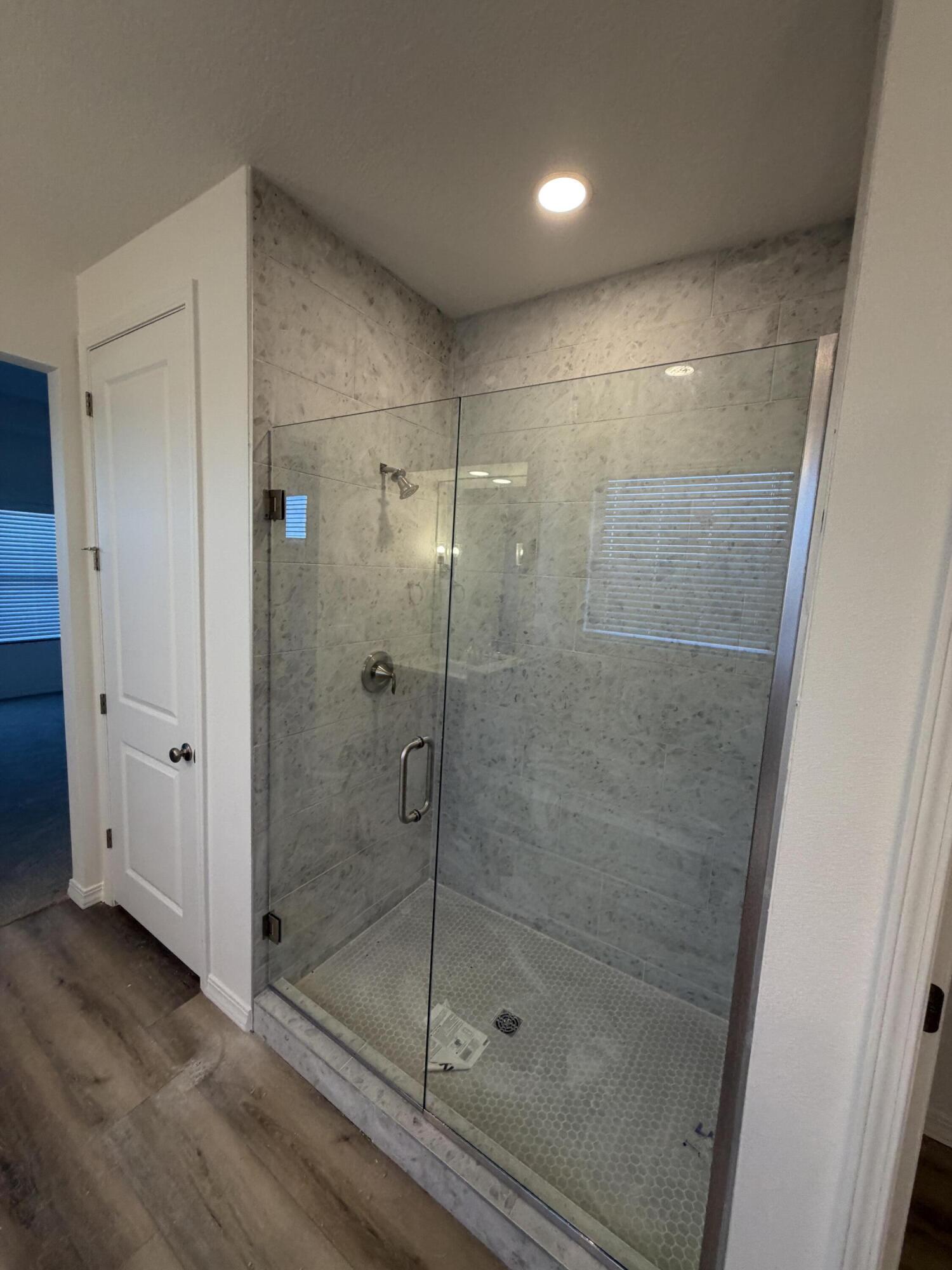 Photo 3 — 6911 Ava Road NE
