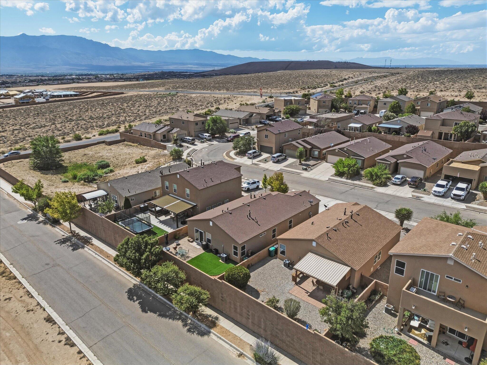 Photo 11 — 2949 Wilder Loop NE