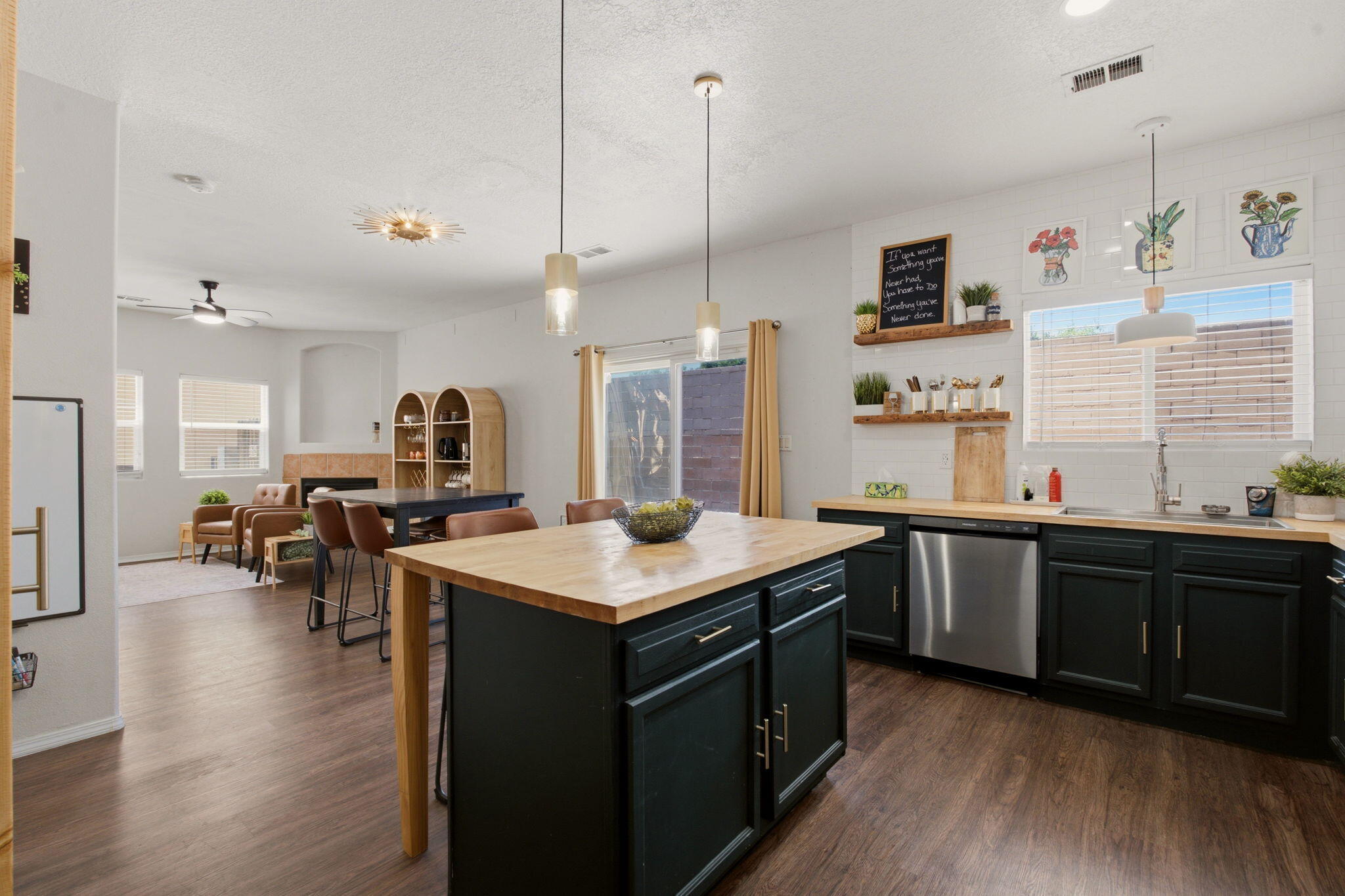 Photo 9 — 10867 Pizzo Drive NW