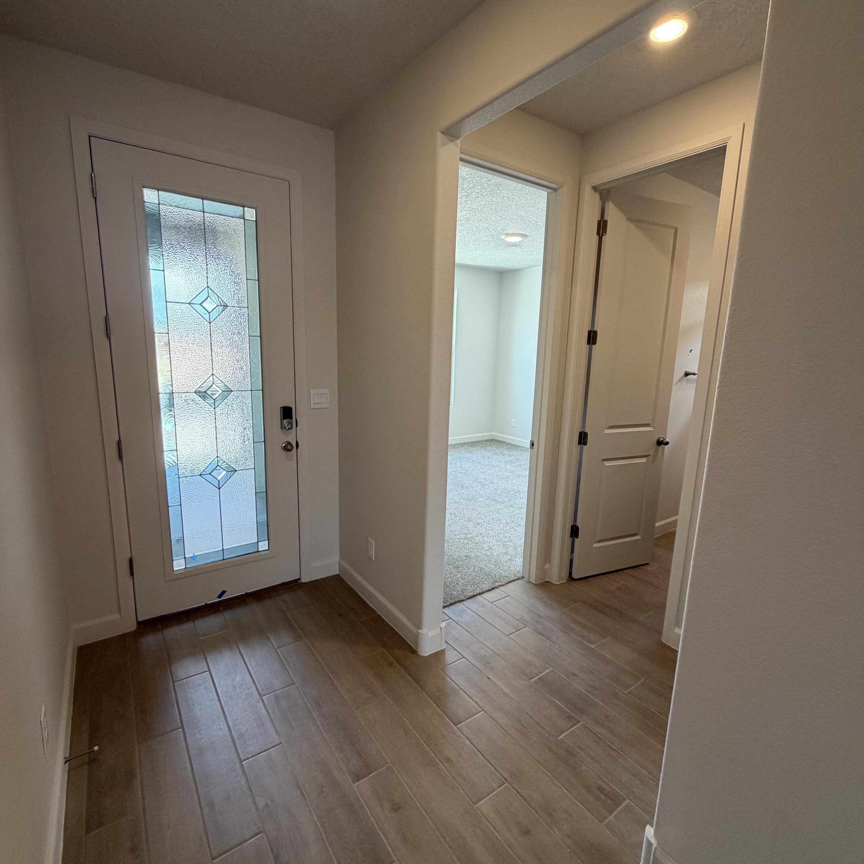 Photo 18 — 2464 Marble Avenue NE