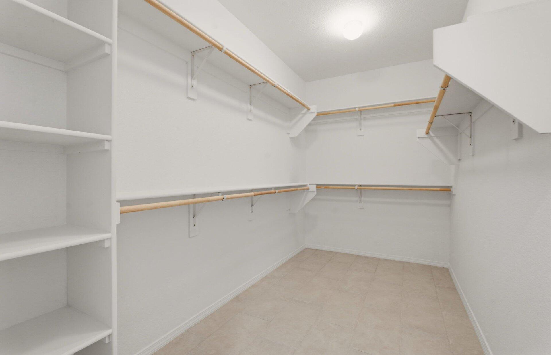 Photo 13 — 3005 Donita Lane NE