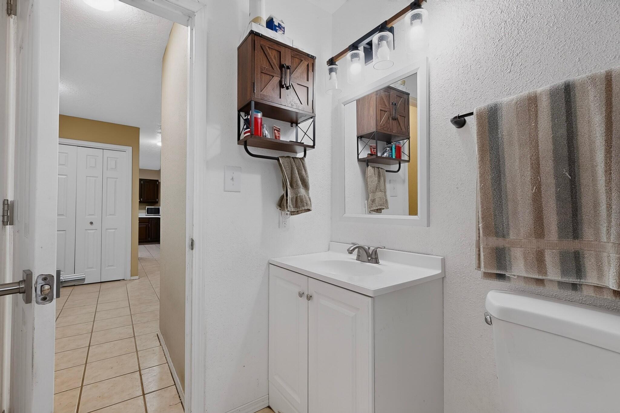 Photo 19 — 14 N Juan Road SW