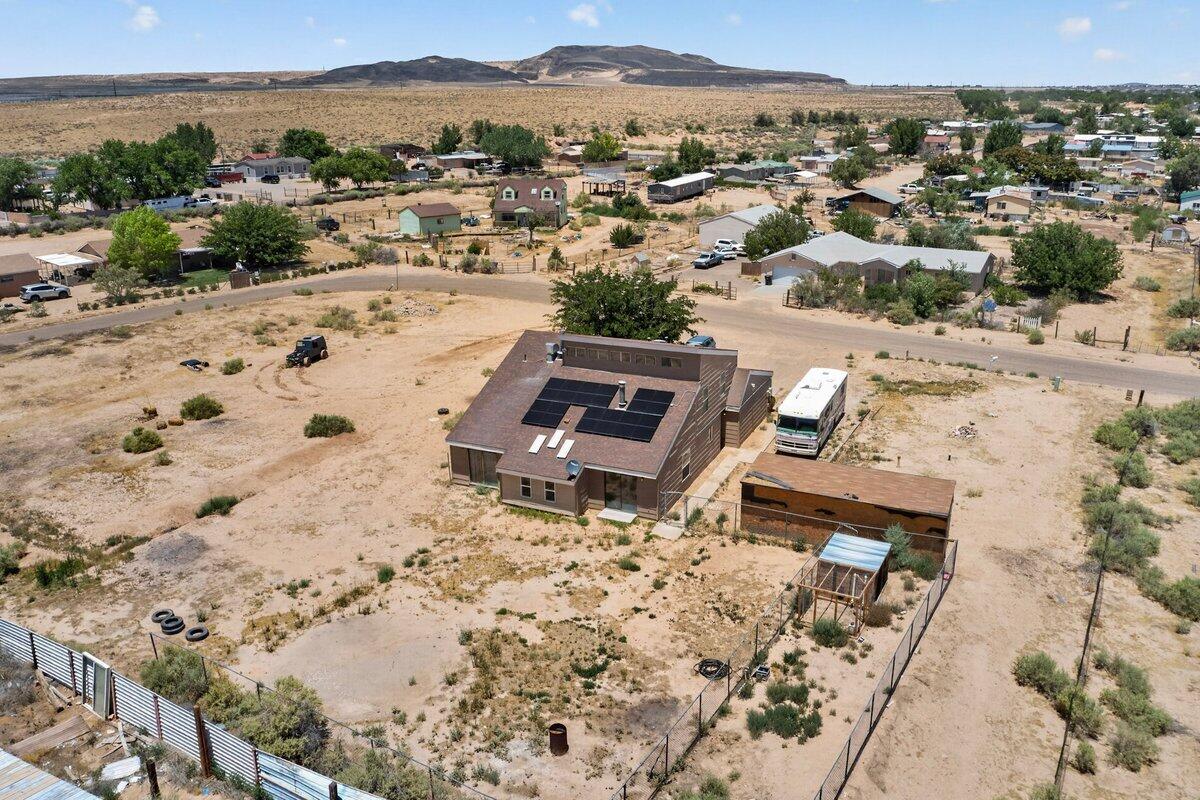 Photo 4 — 14 N Juan Road SW