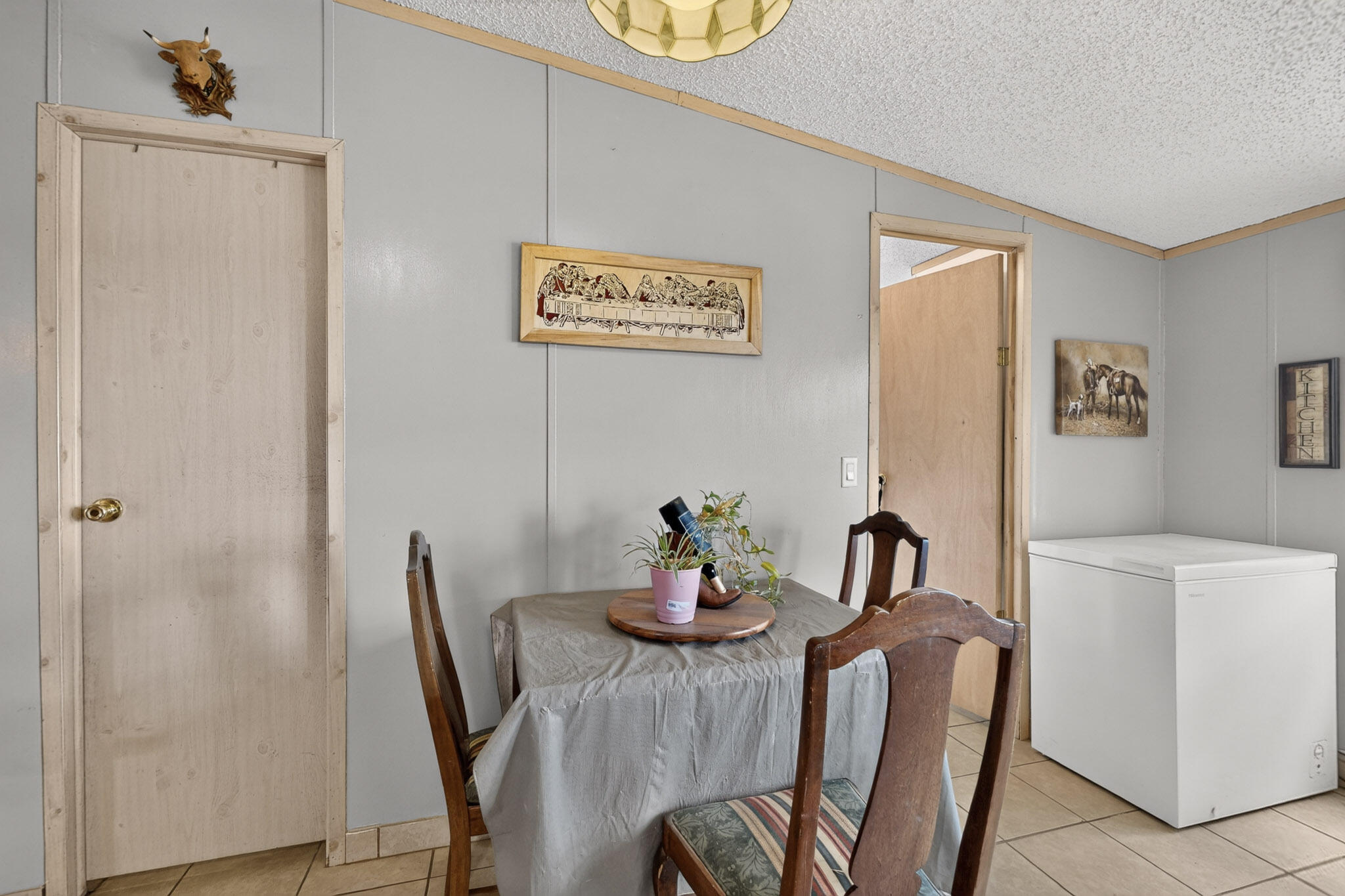 Photo 3 — 510 Don Lyles Drive