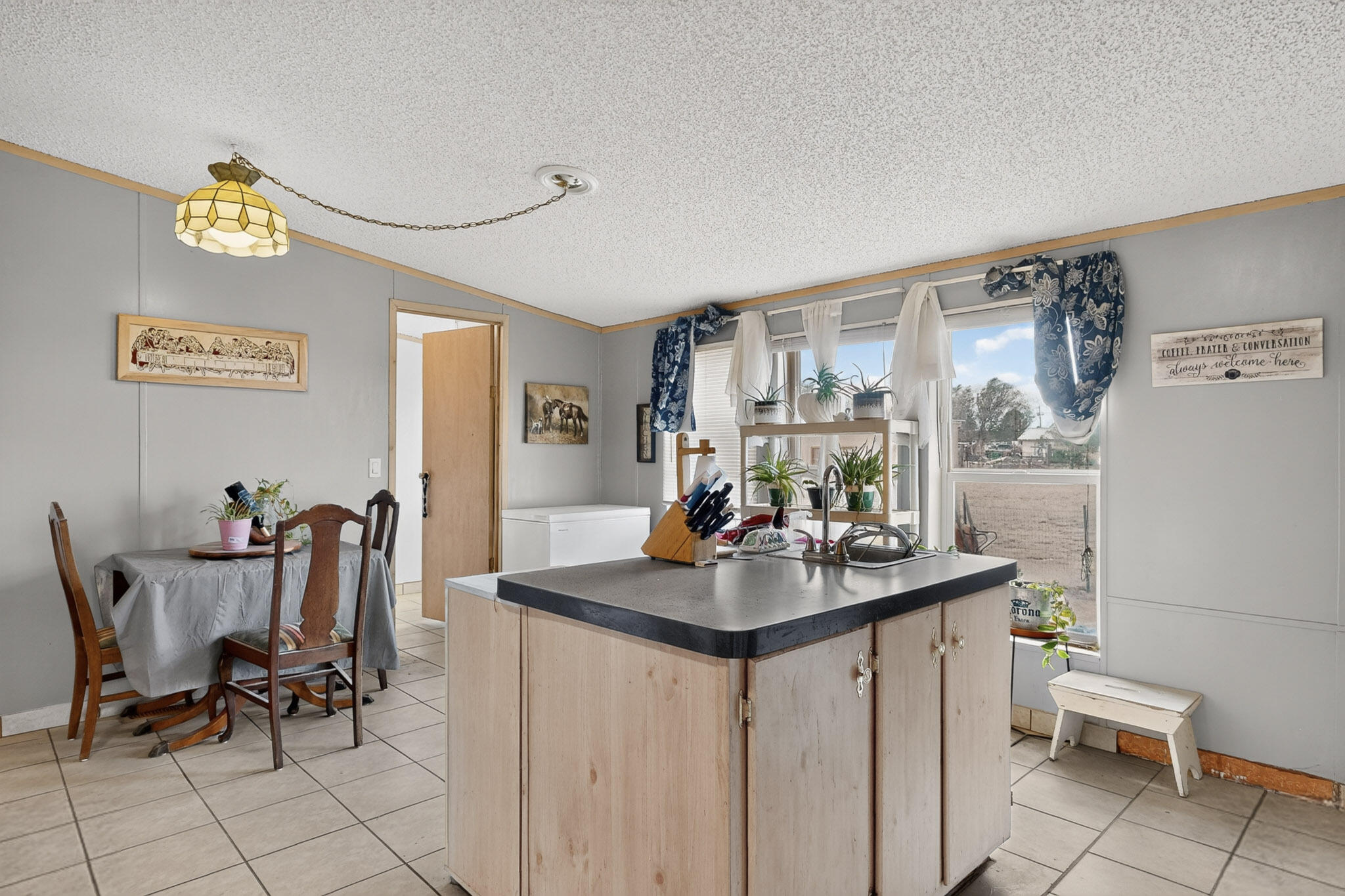 Photo 7 — 510 Don Lyles Drive