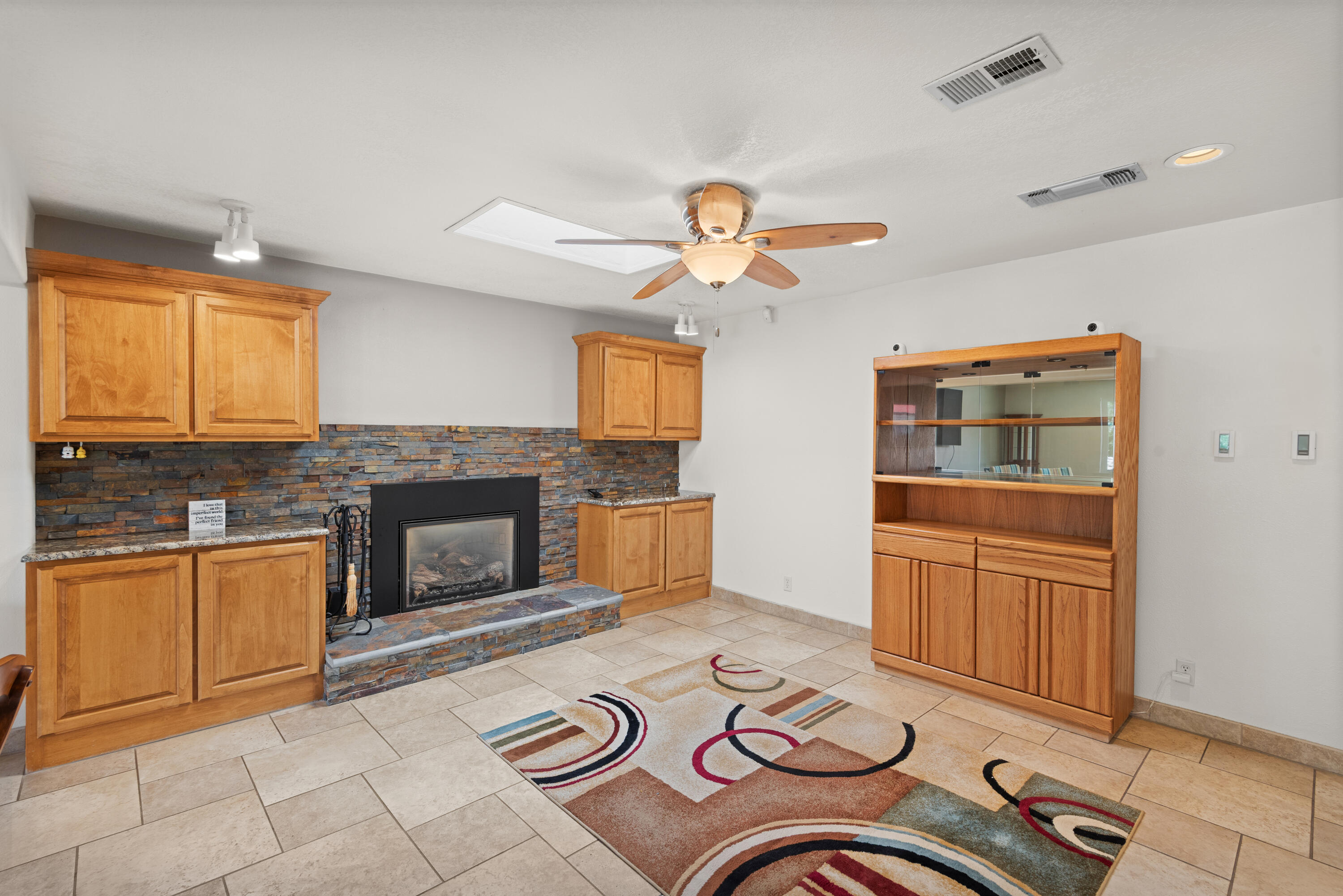 Photo 20 — 4705 Oahu Drive NE