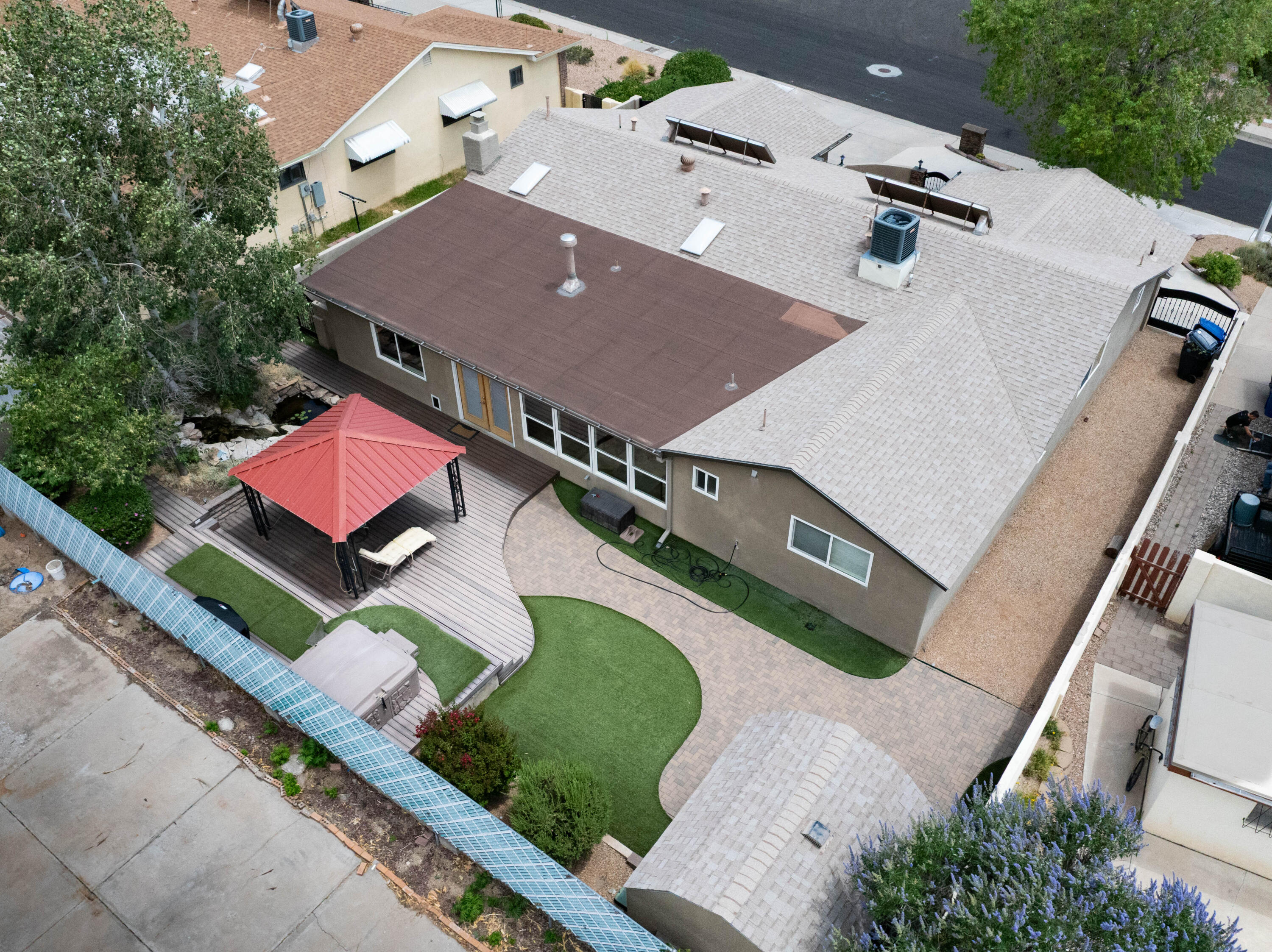 Photo 3 — 4705 Oahu Drive NE