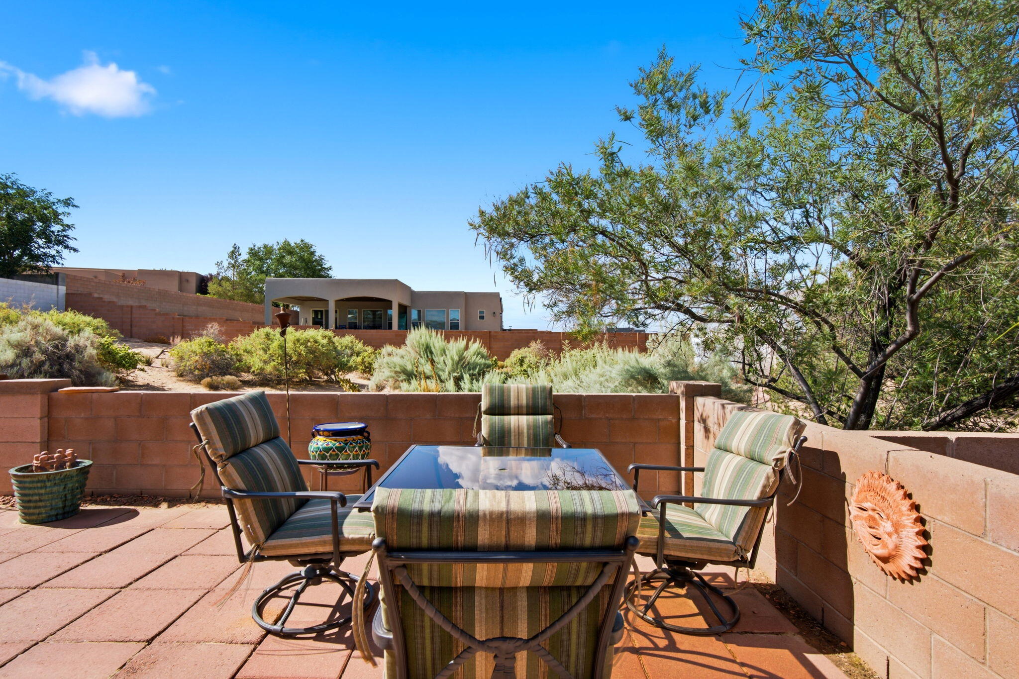 Photo 8 — 2405 Flagstone Road NE