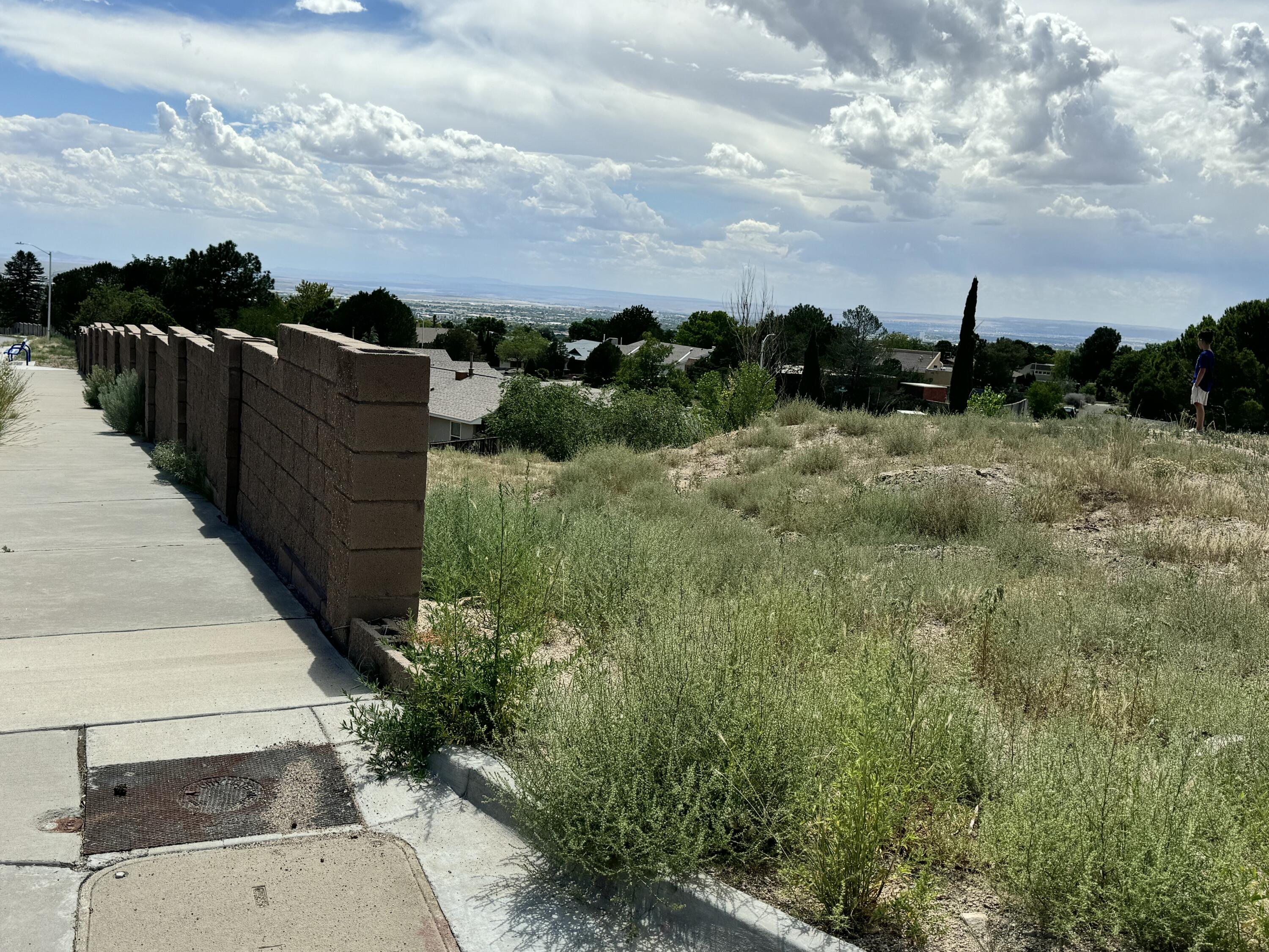 Photo 4 — 13901 Lomas Boulevard NE 20-A-5