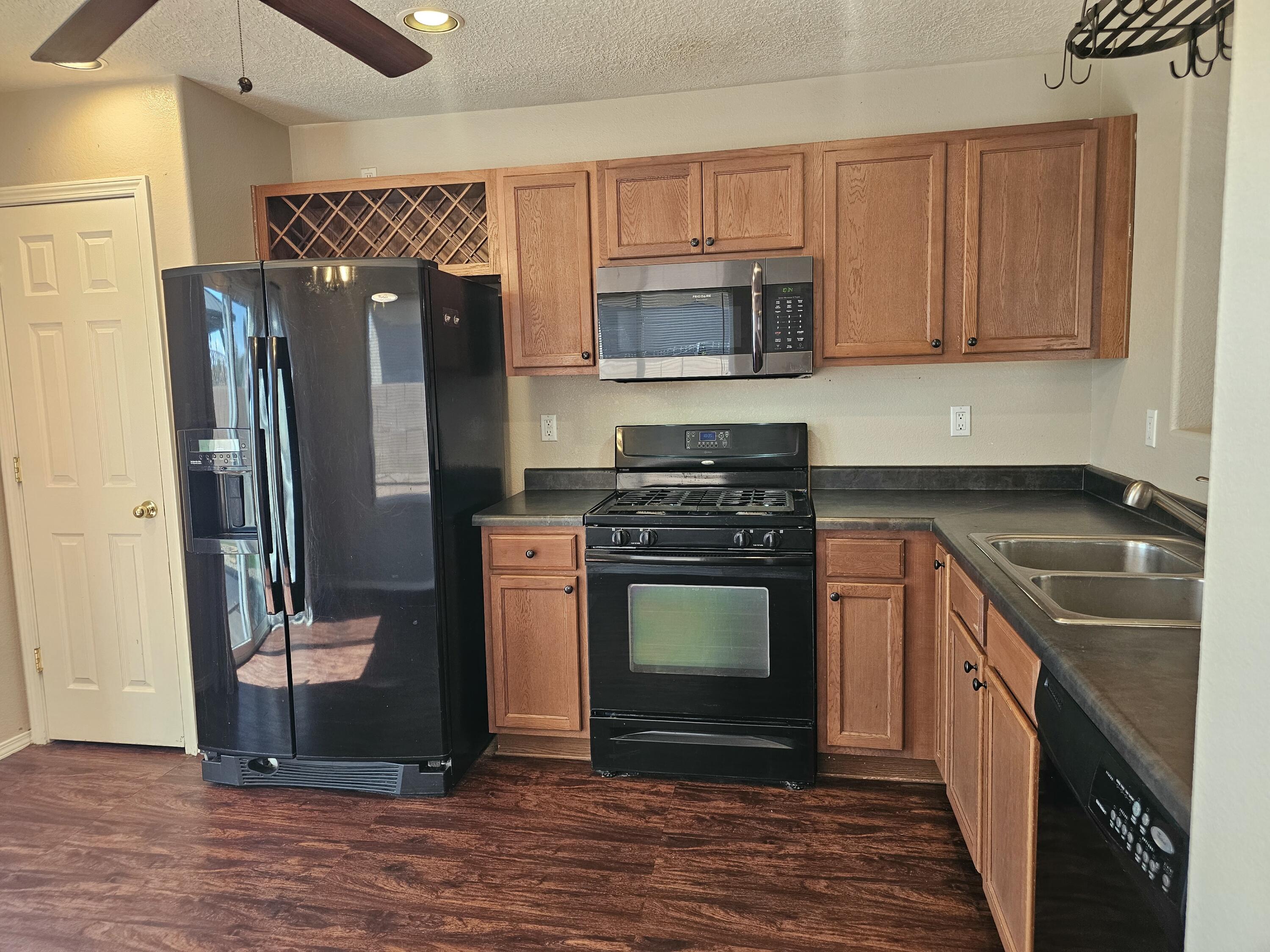 Photo 17 — 3704 Clear Creek Road NE