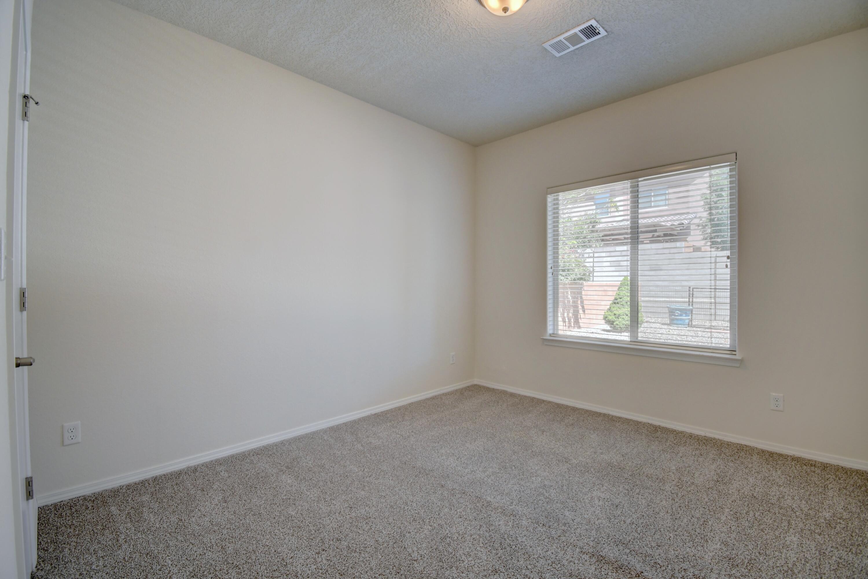 Photo 16 — 5835 Fossil Road NW