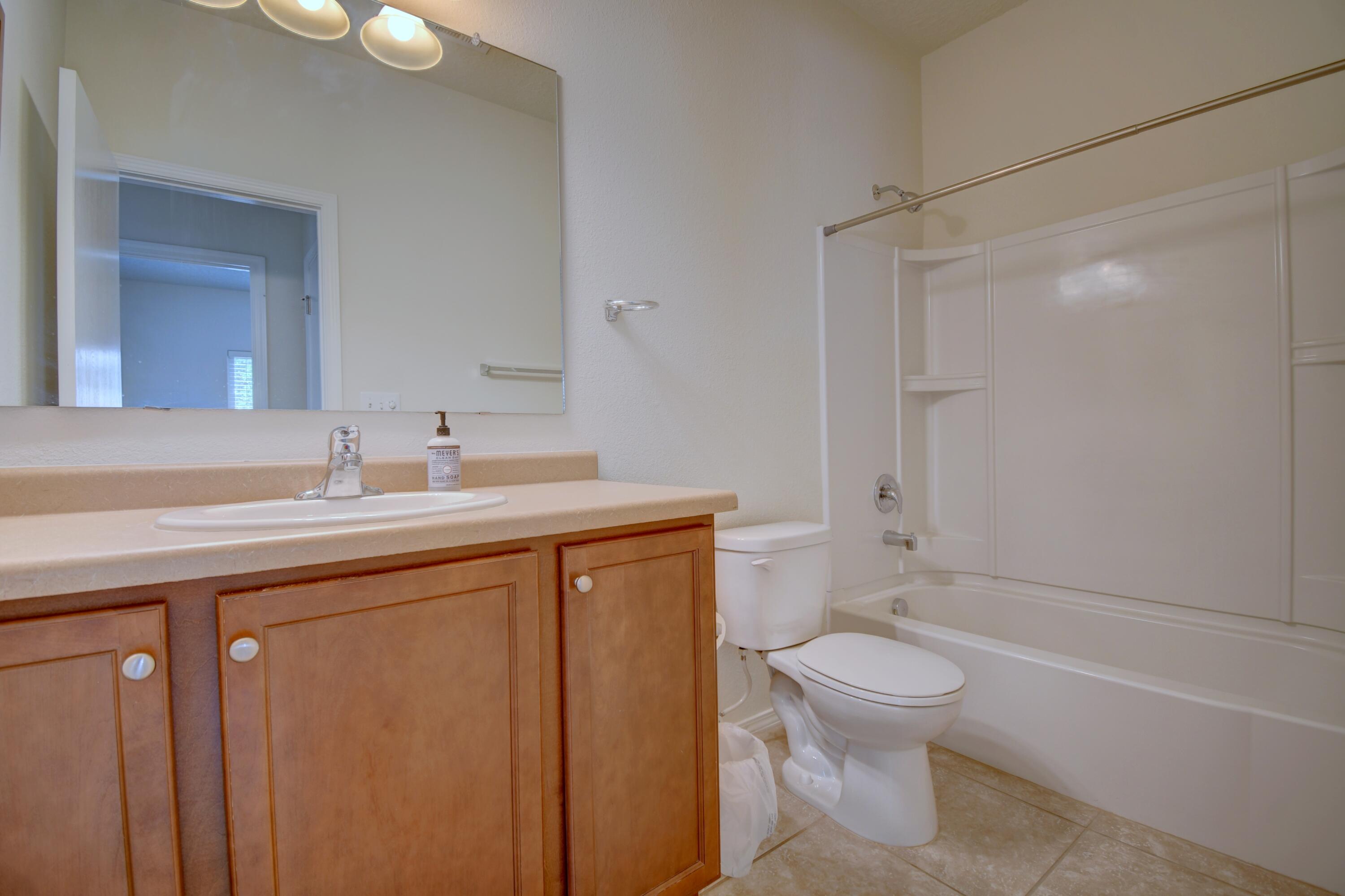 Photo 17 — 5835 Fossil Road NW