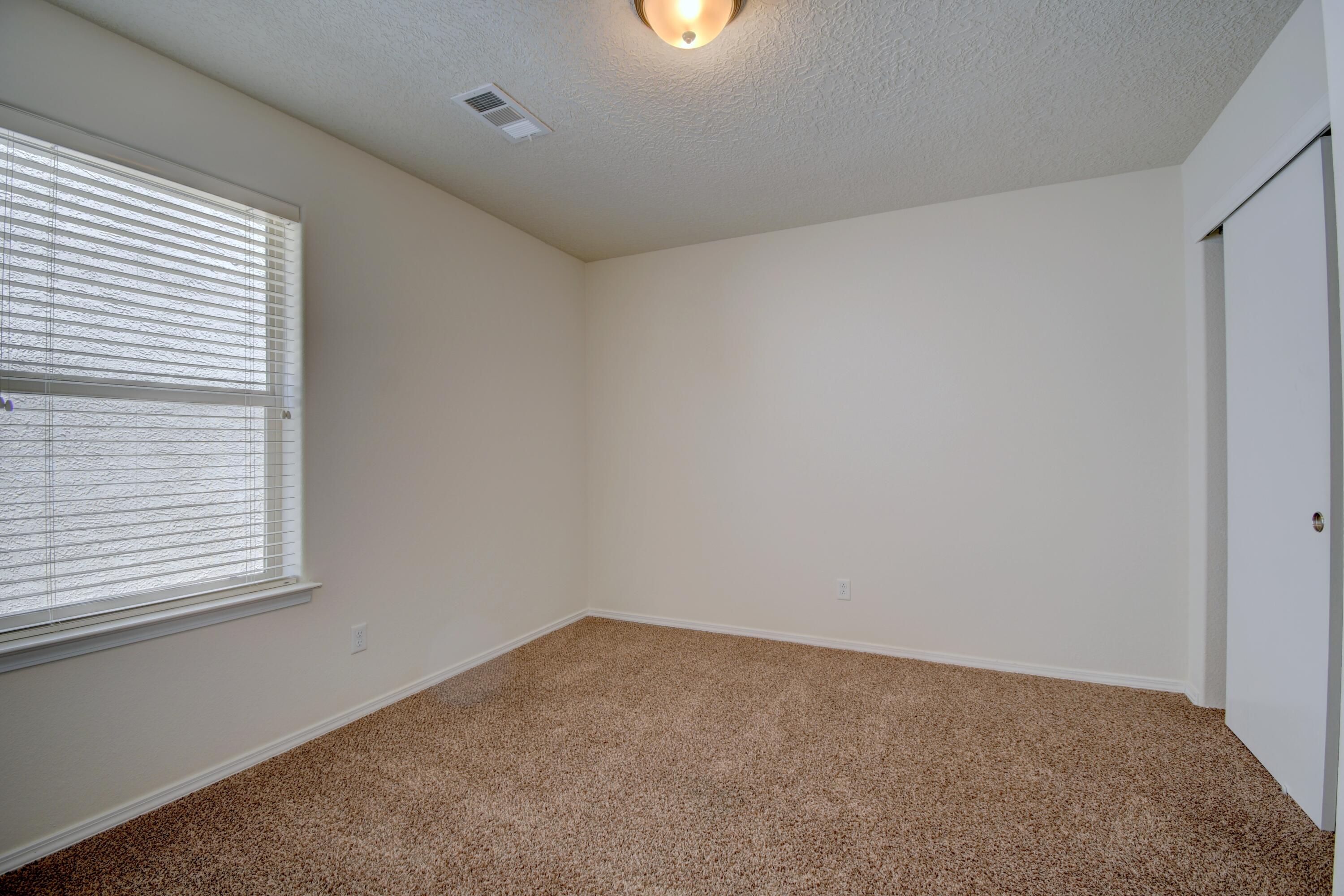 Photo 18 — 5835 Fossil Road NW