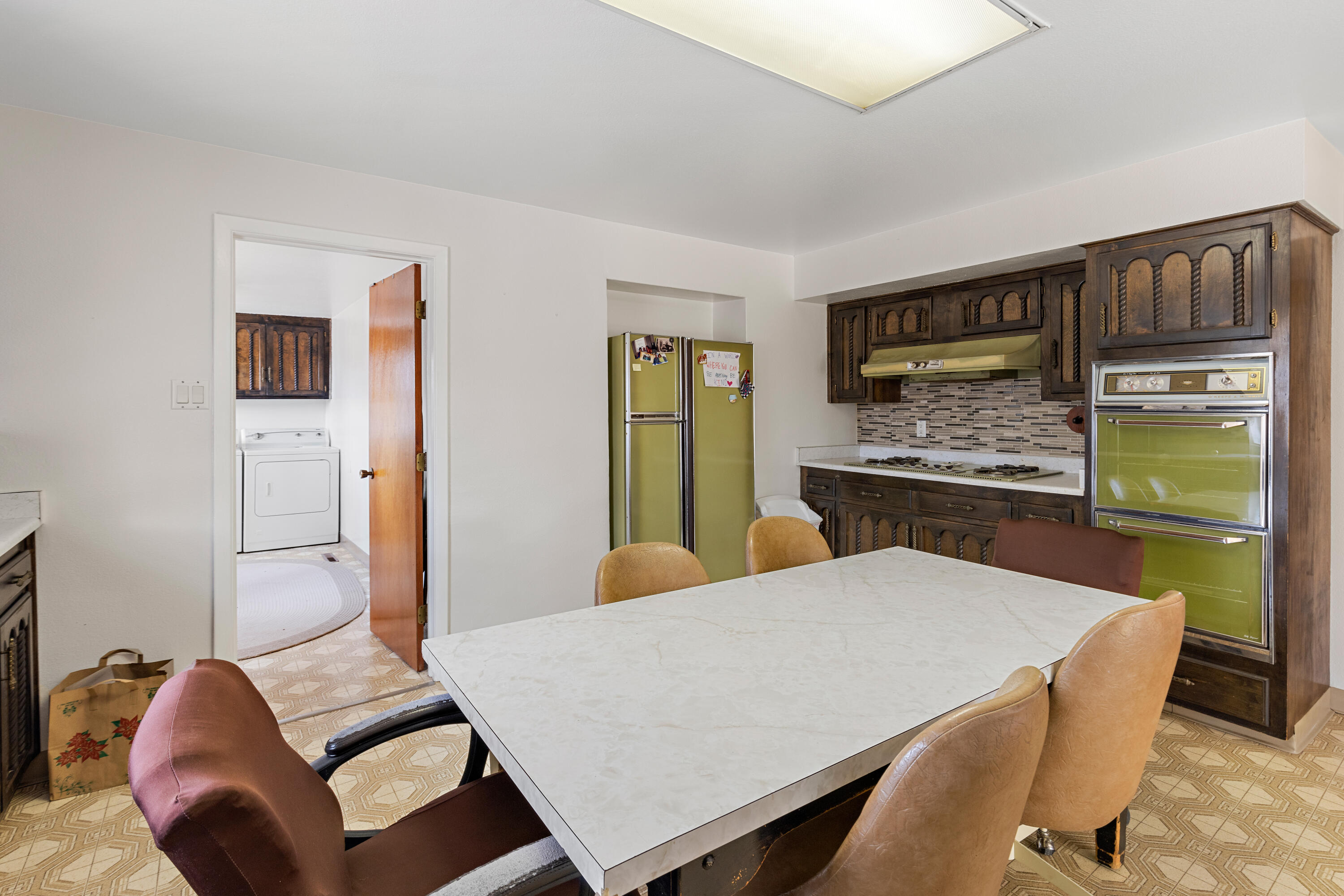 Photo 18 — 919 Gabaldon Road