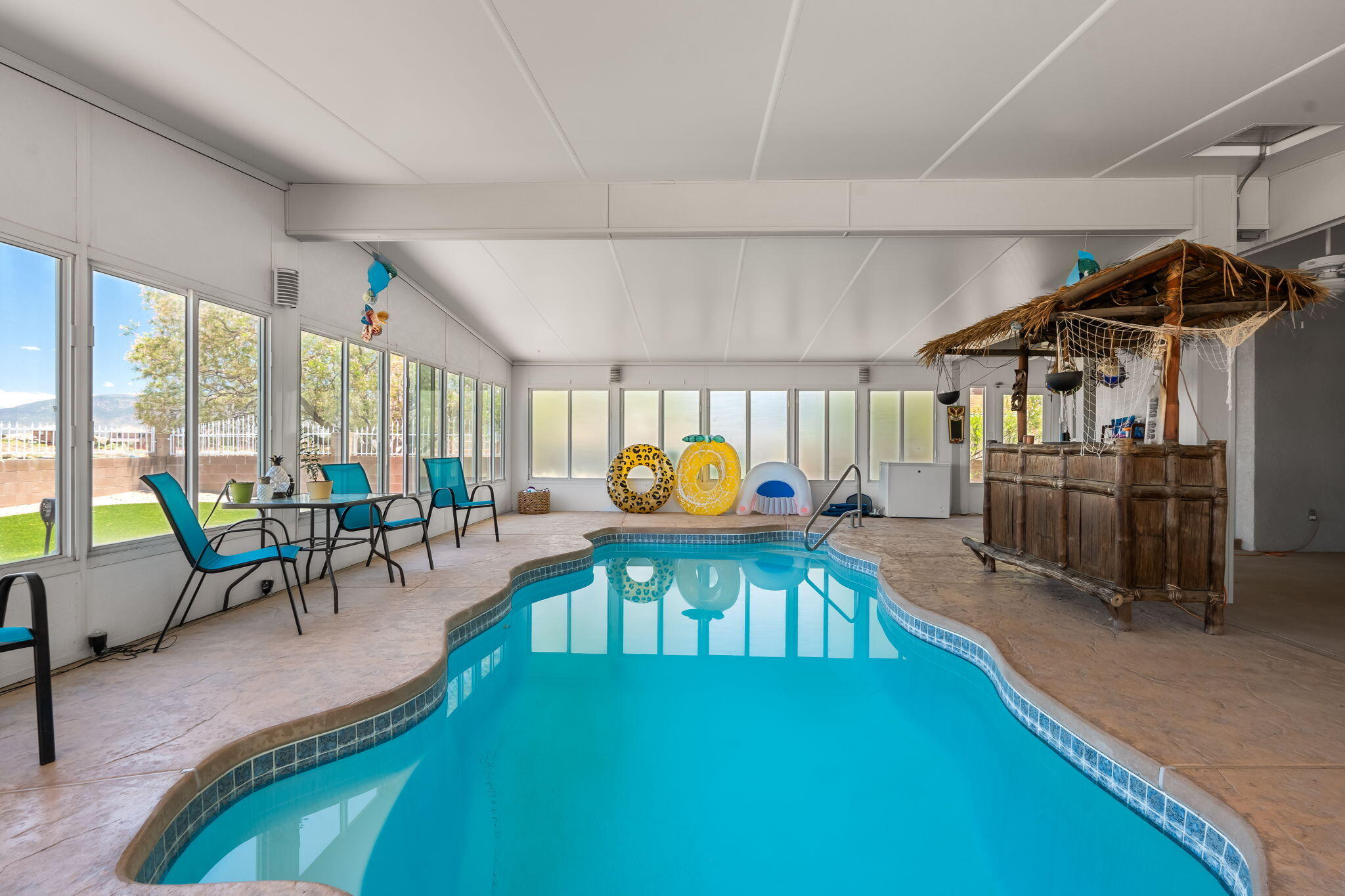 Photo 16 — 2869 Chessman Drive SE