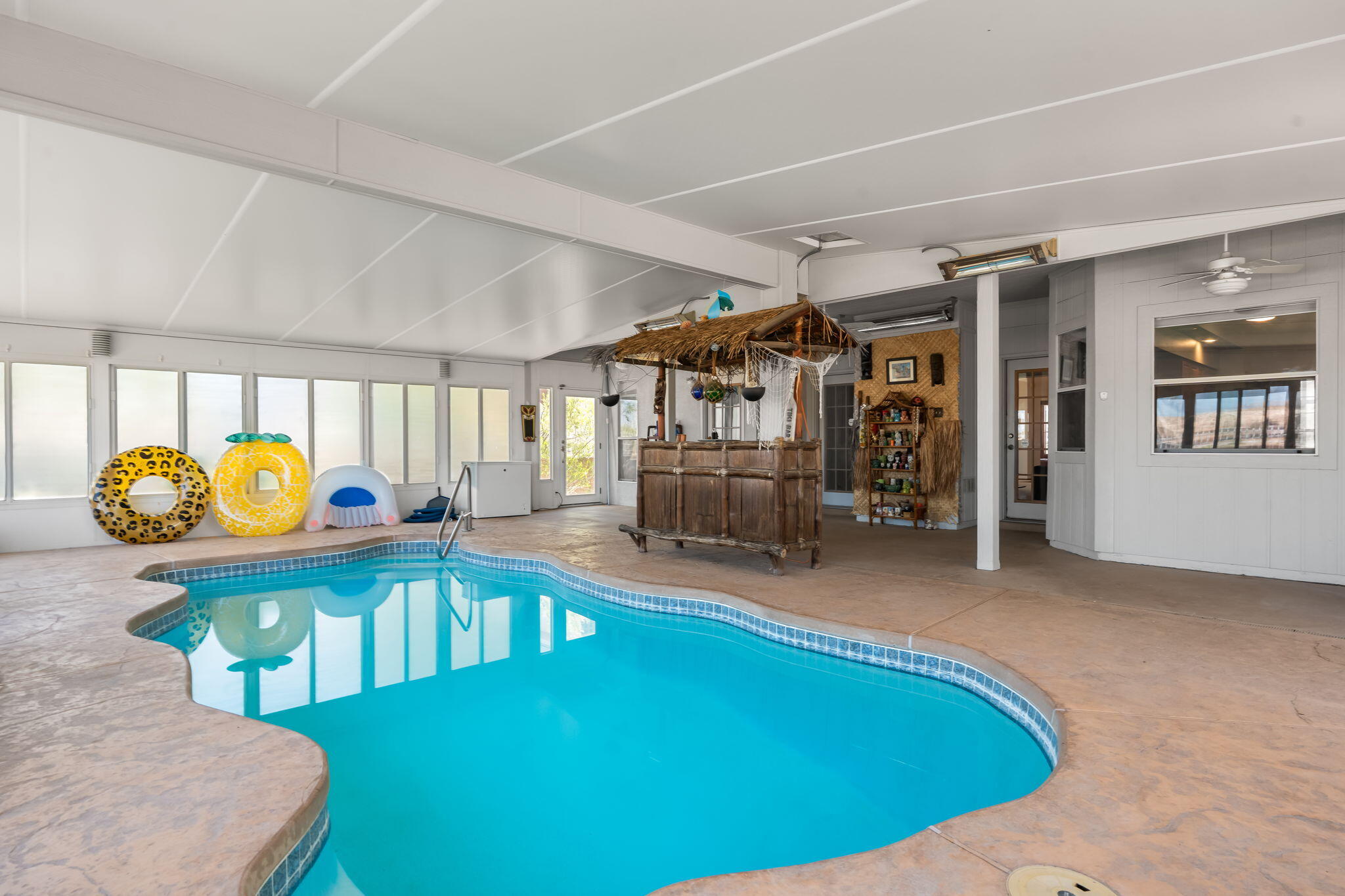 Photo 18 — 2869 Chessman Drive SE