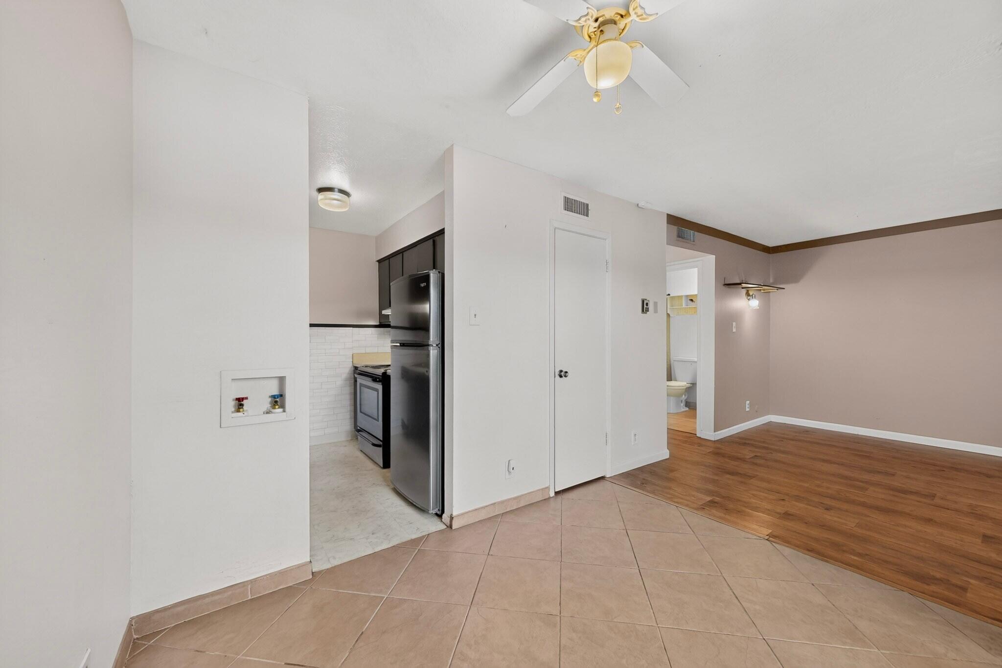 Photo 18 — 4601 Carlisle Boulevard NE APT A1