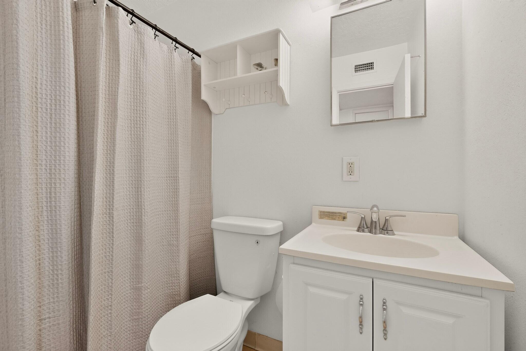 Photo 6 — 4601 Carlisle Boulevard NE APT A1