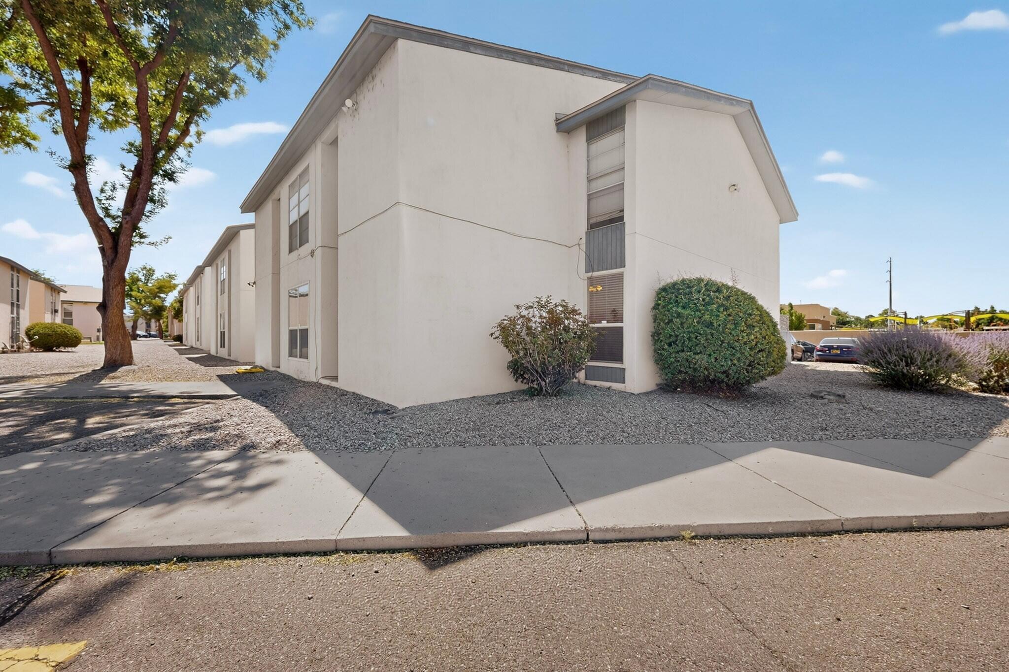 Photo 11 — 4601 Carlisle Boulevard NE APT A1