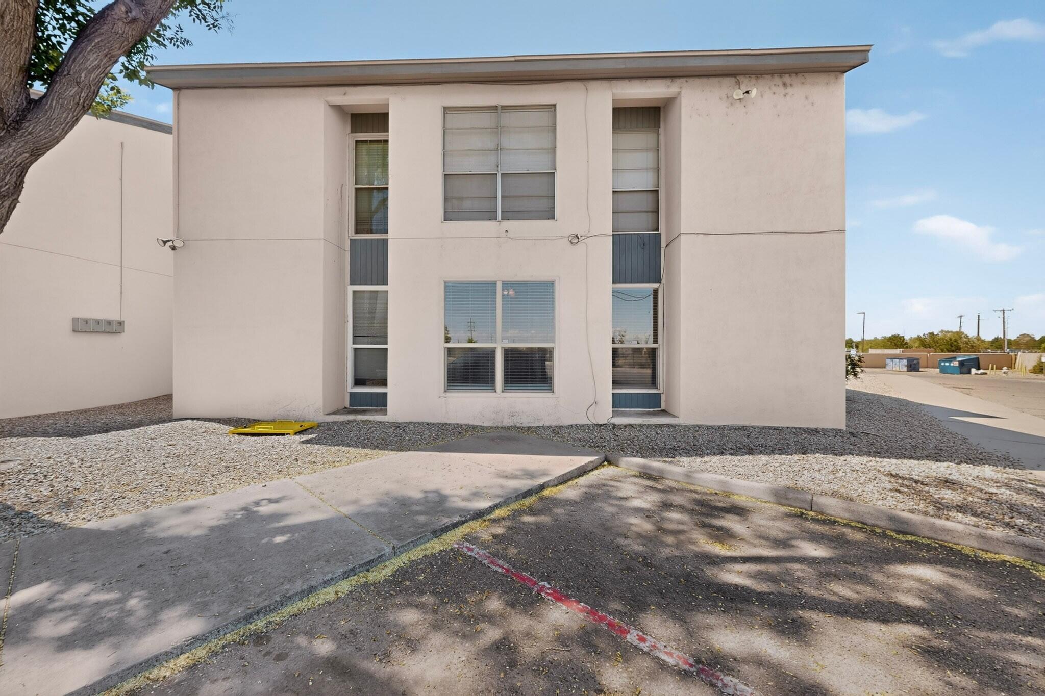 Photo 12 — 4601 Carlisle Boulevard NE APT A1