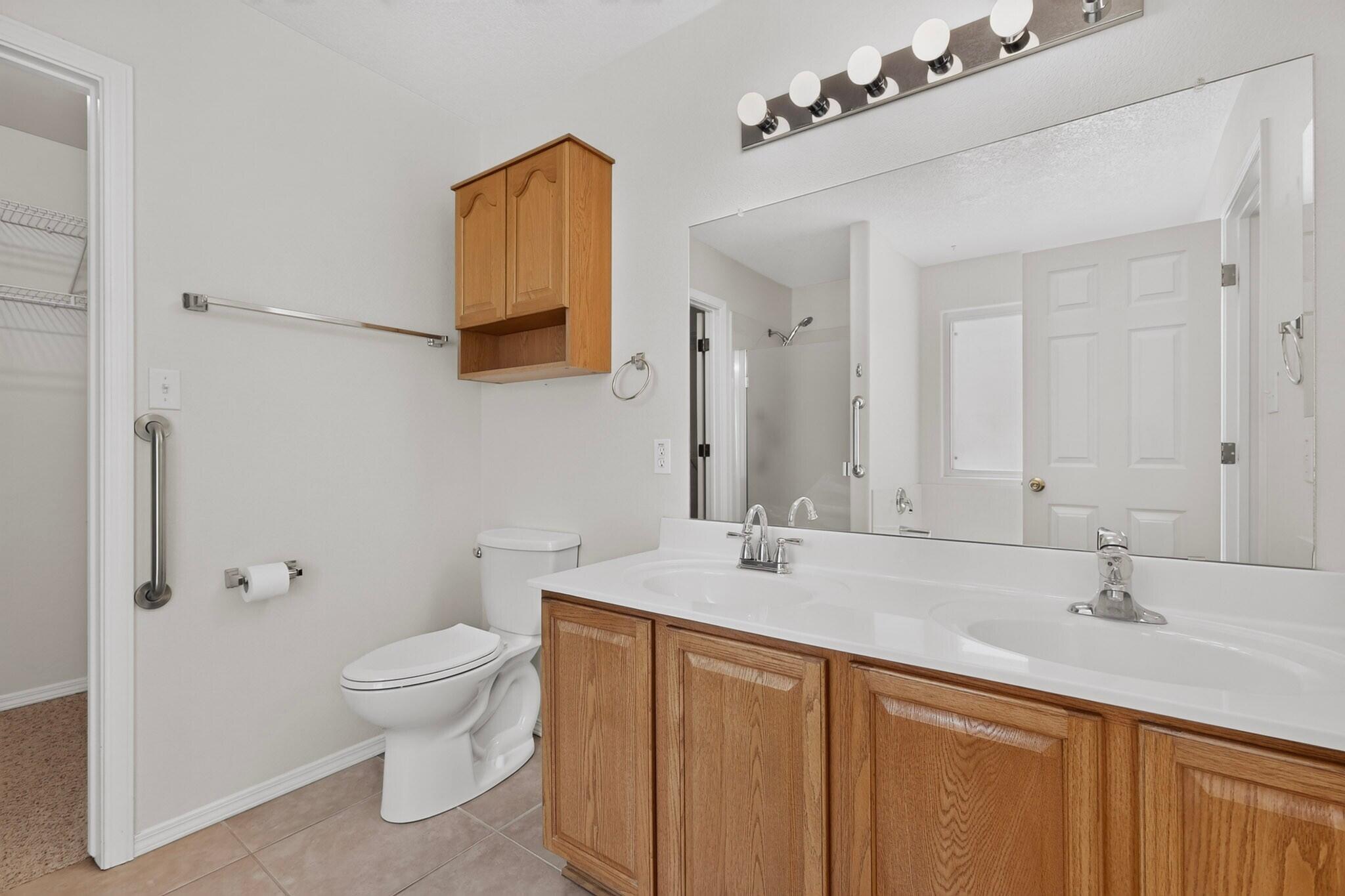 Photo 17 — 5005 Mira Vista Drive NE
